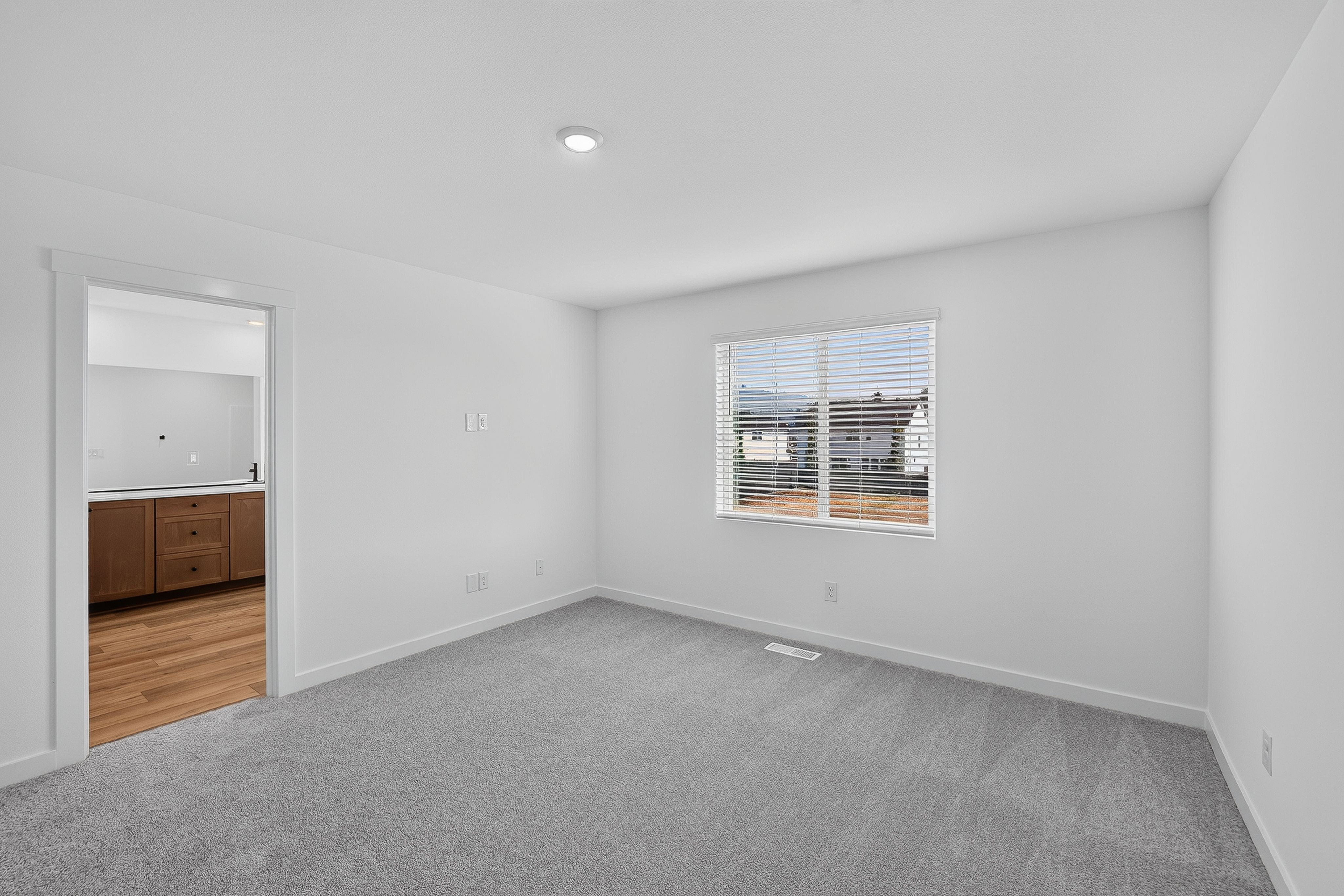 Alderand Ash Charlotte 21