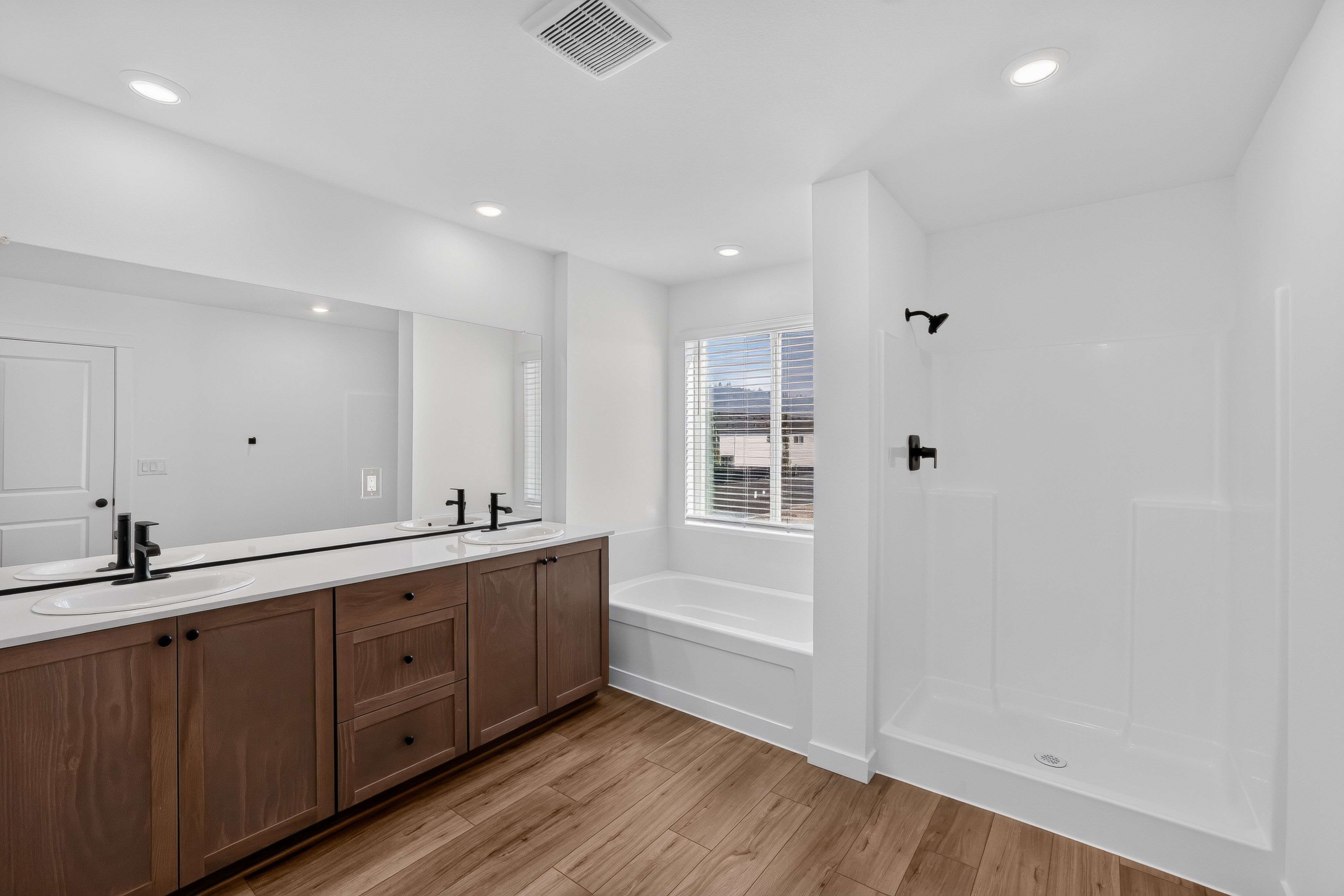 Alderand Ash Charlotte 27