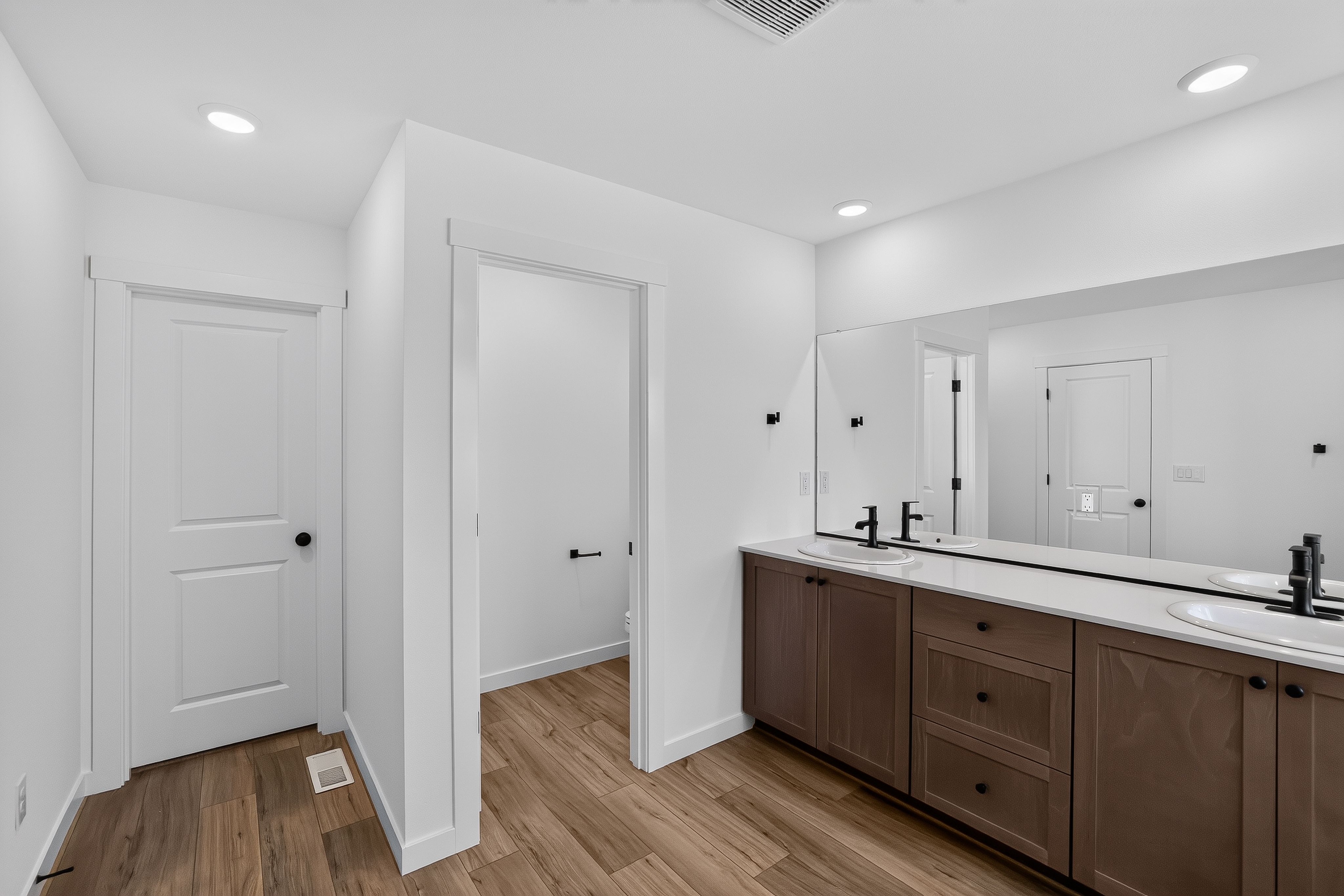 Alderand Ash Charlotte 25