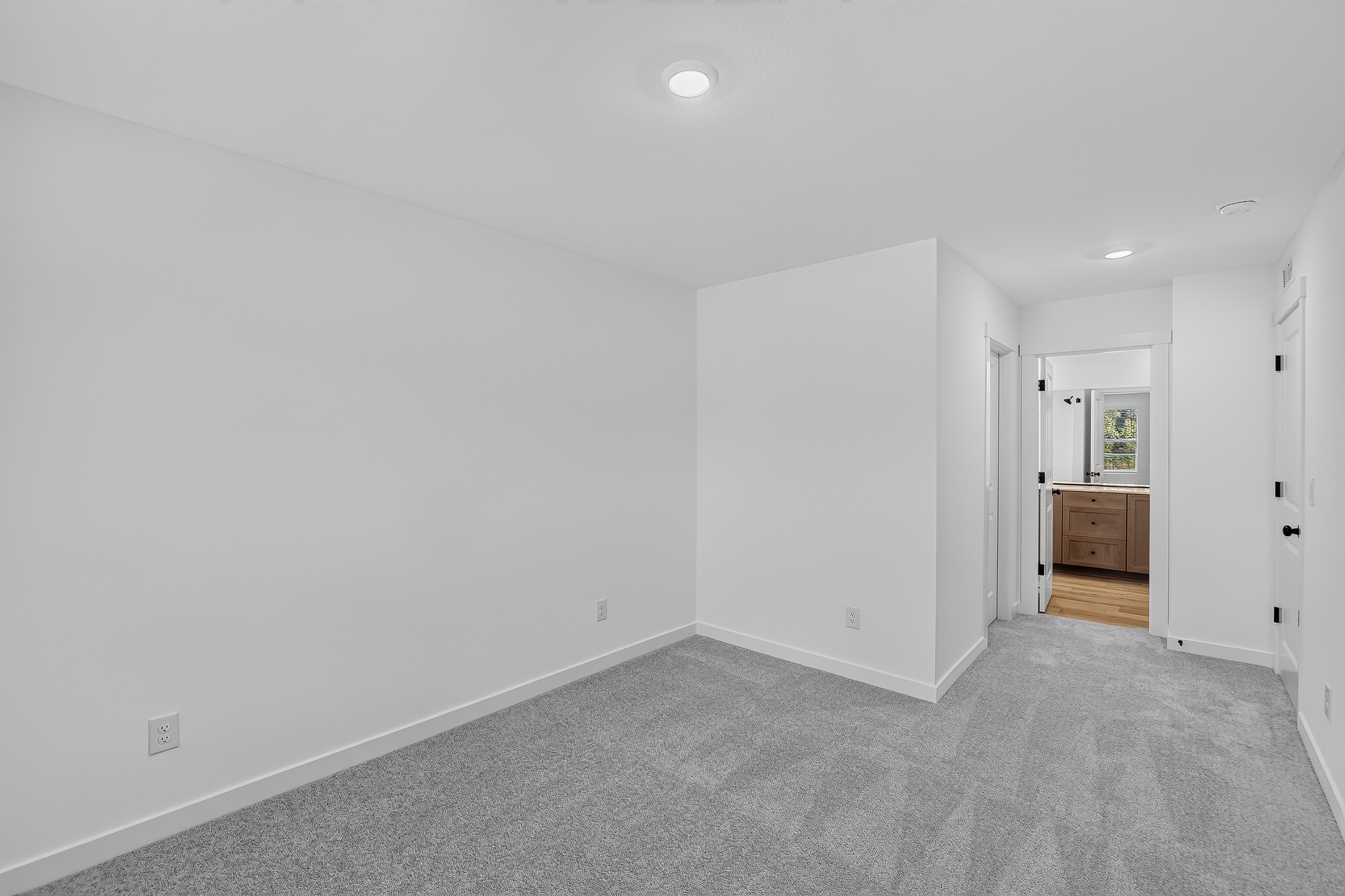 Alderand Ash Charlotte 23