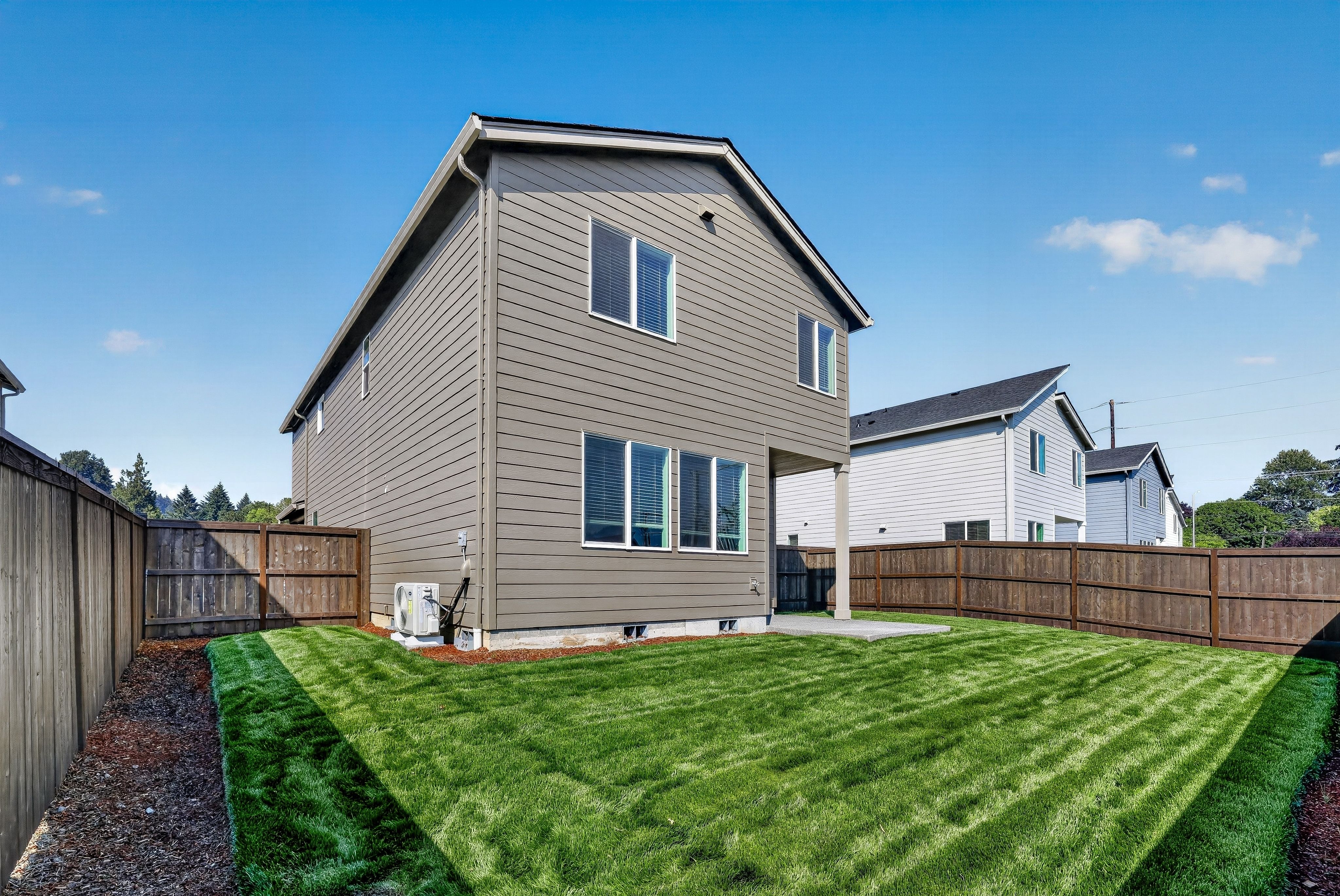 Alderand Ash Charlotte 4
