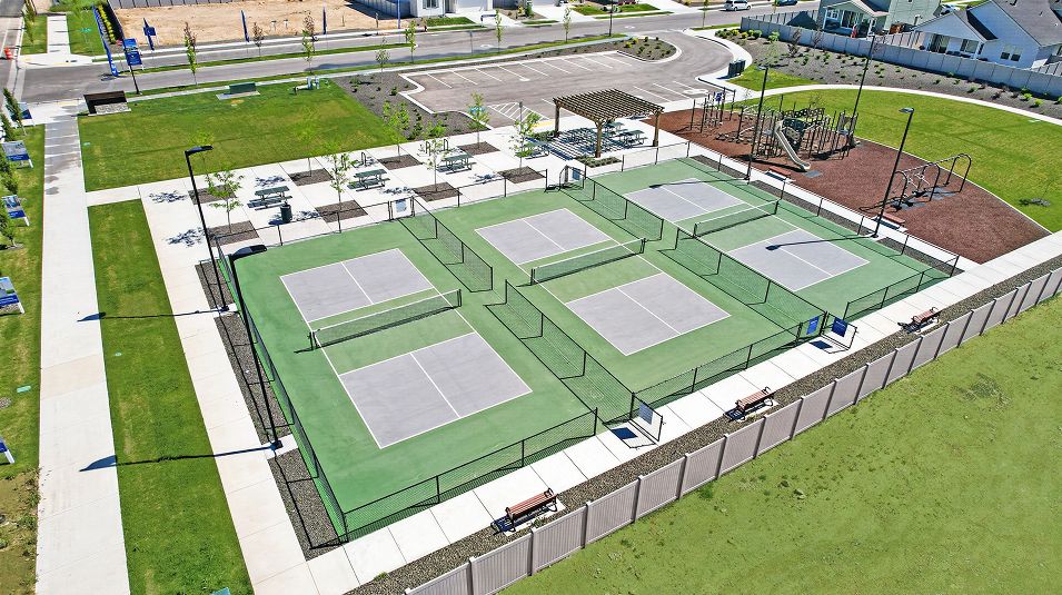 Heritage Heights Amenity Sportcourt Pickleball