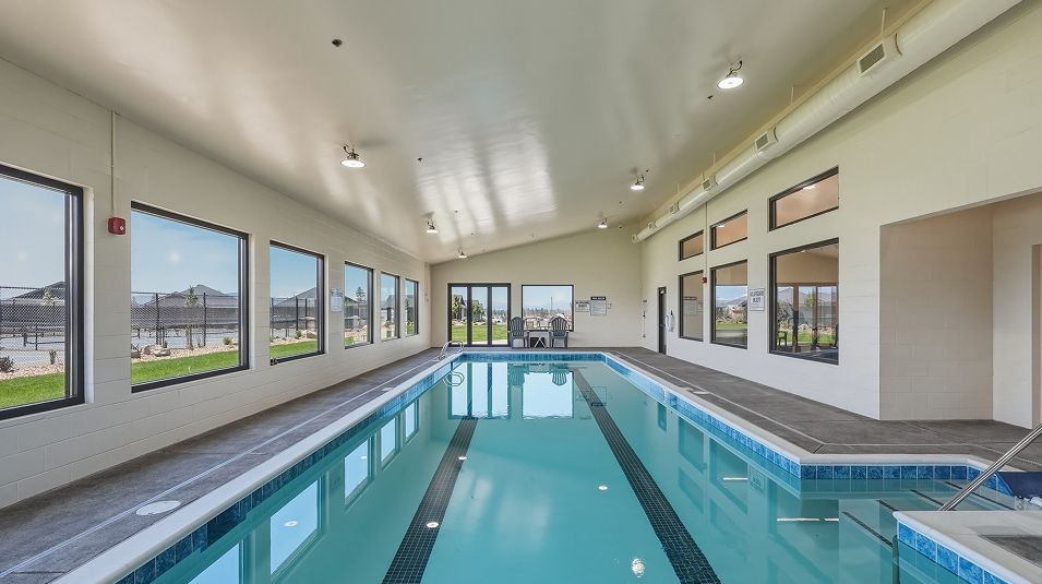 Dry Canyon Amenity Pool 2of2