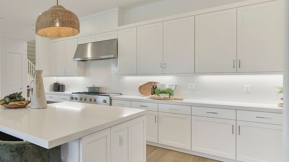 Montilla Tesoro Highlands Res2 Kitchen 5of7 F1