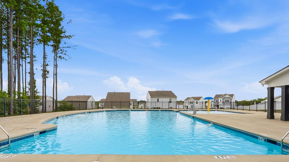Cleveland Meadows Amenity Pool 1of3