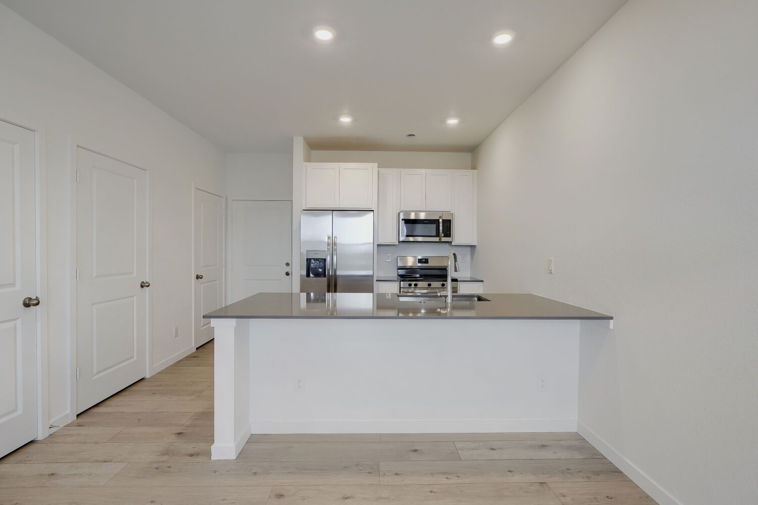 16435 Standing Elk Dr   Web Quality   003   03 Kitchen
