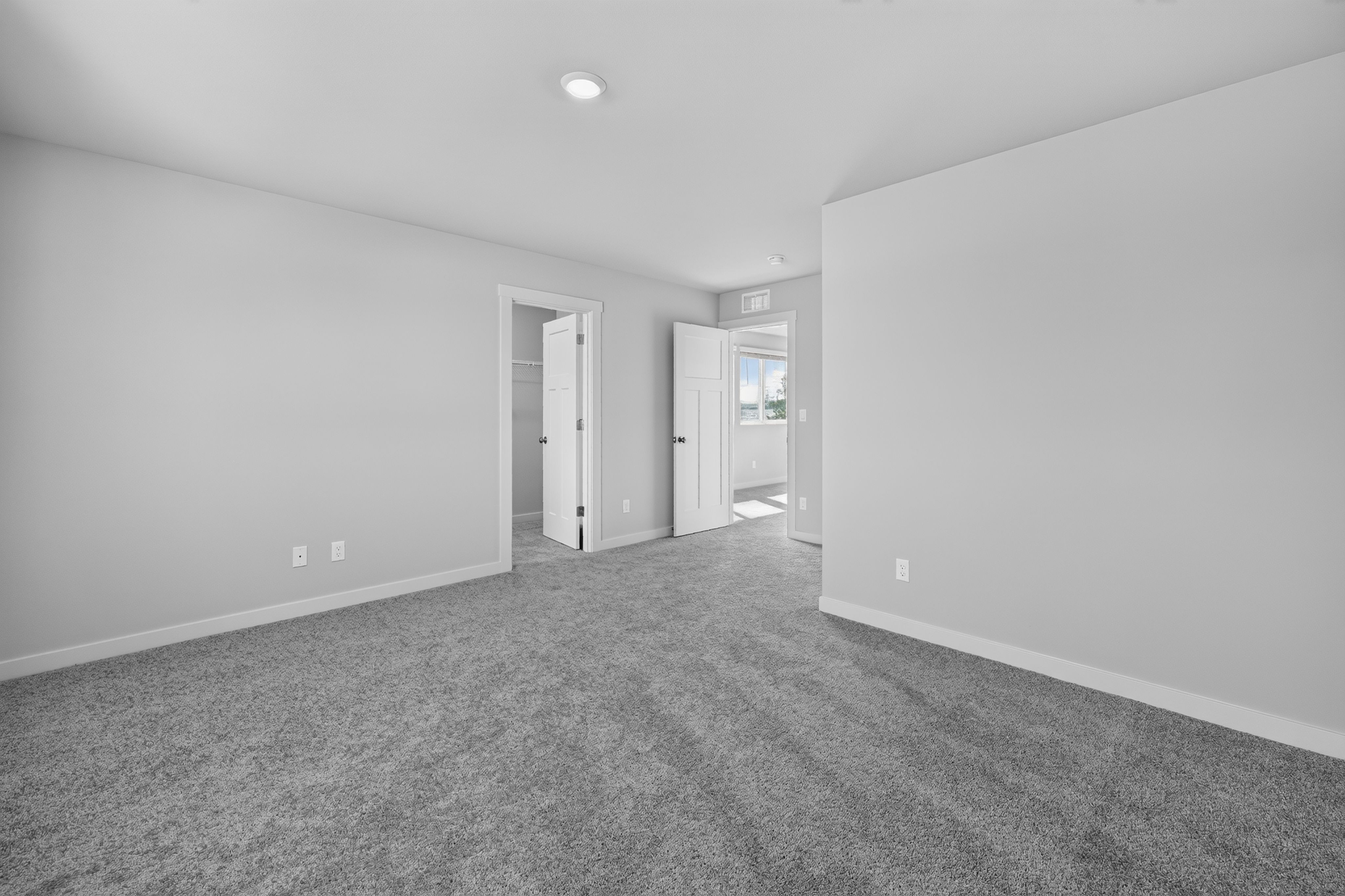 121 West Brookings 5
