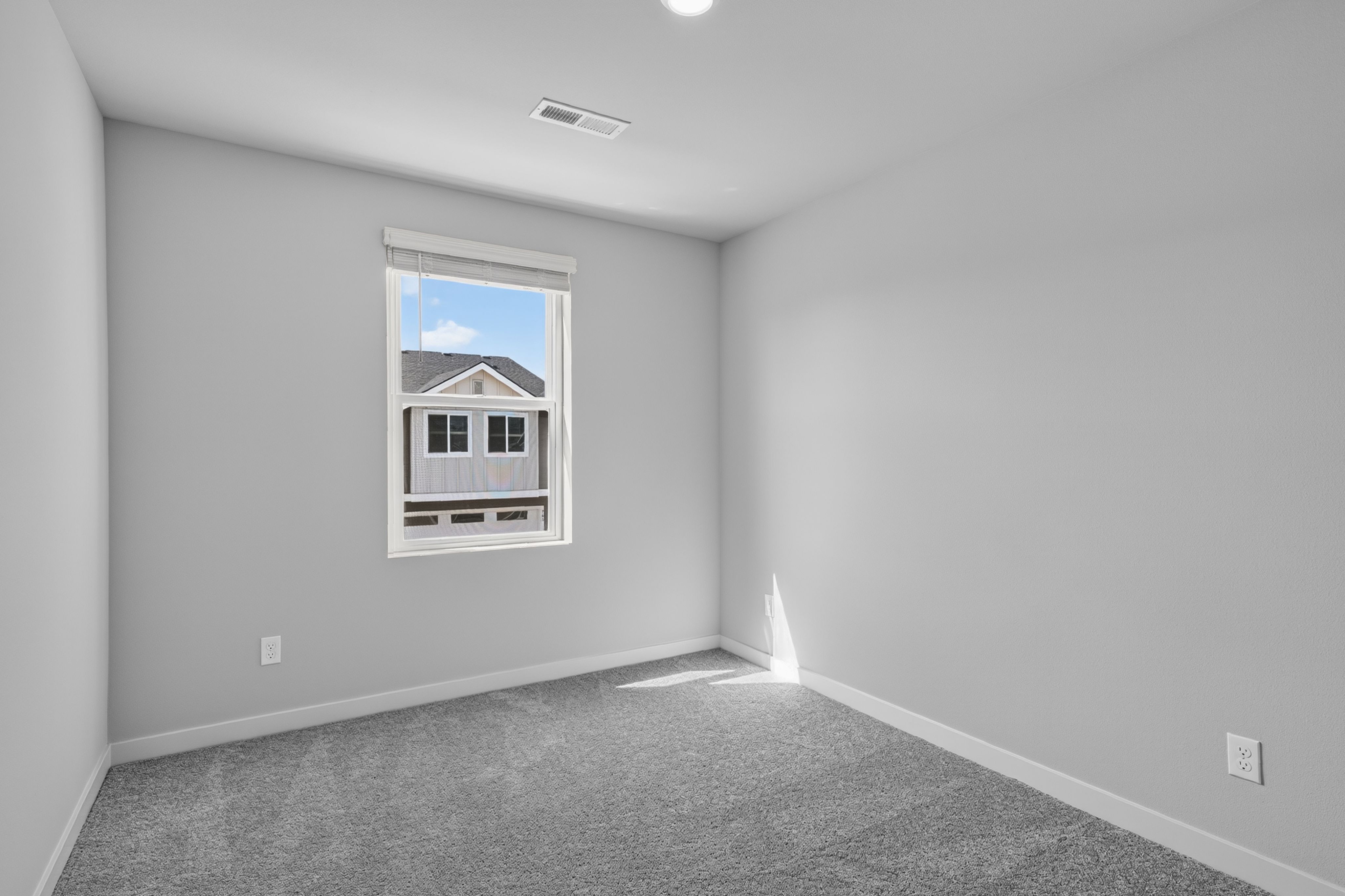 121 West Brookings 7