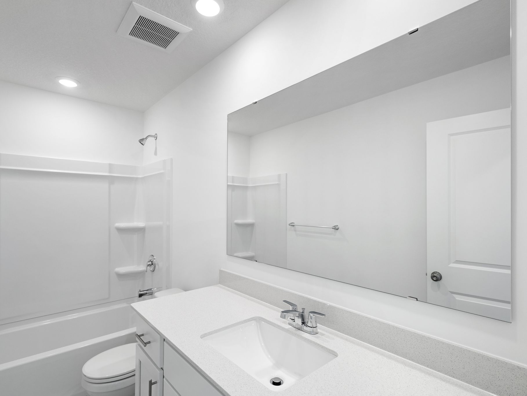 3 Waterford Richmond QMI H S8210 Bathroom F2