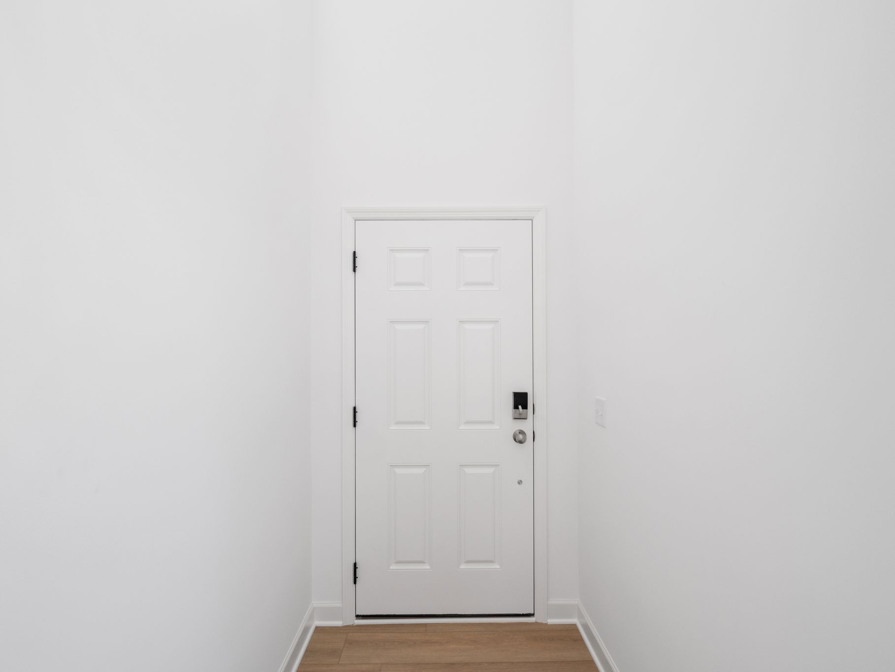 7 Waterford Richmond QMI H S8210 Foyer F1