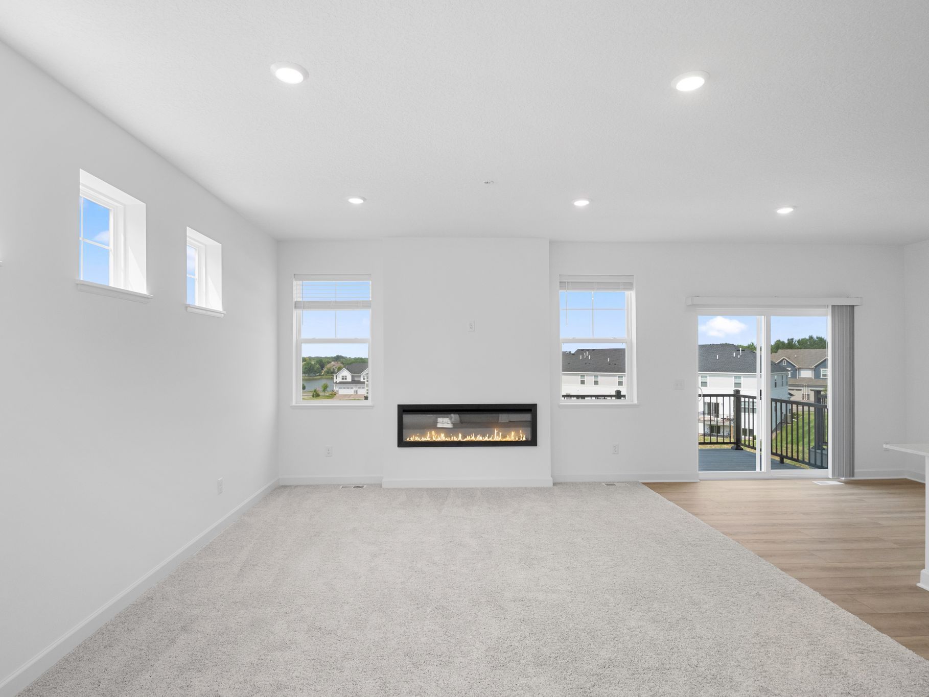 8 Waterford Richmond QMI H S8210 Great Room 1of5 F1