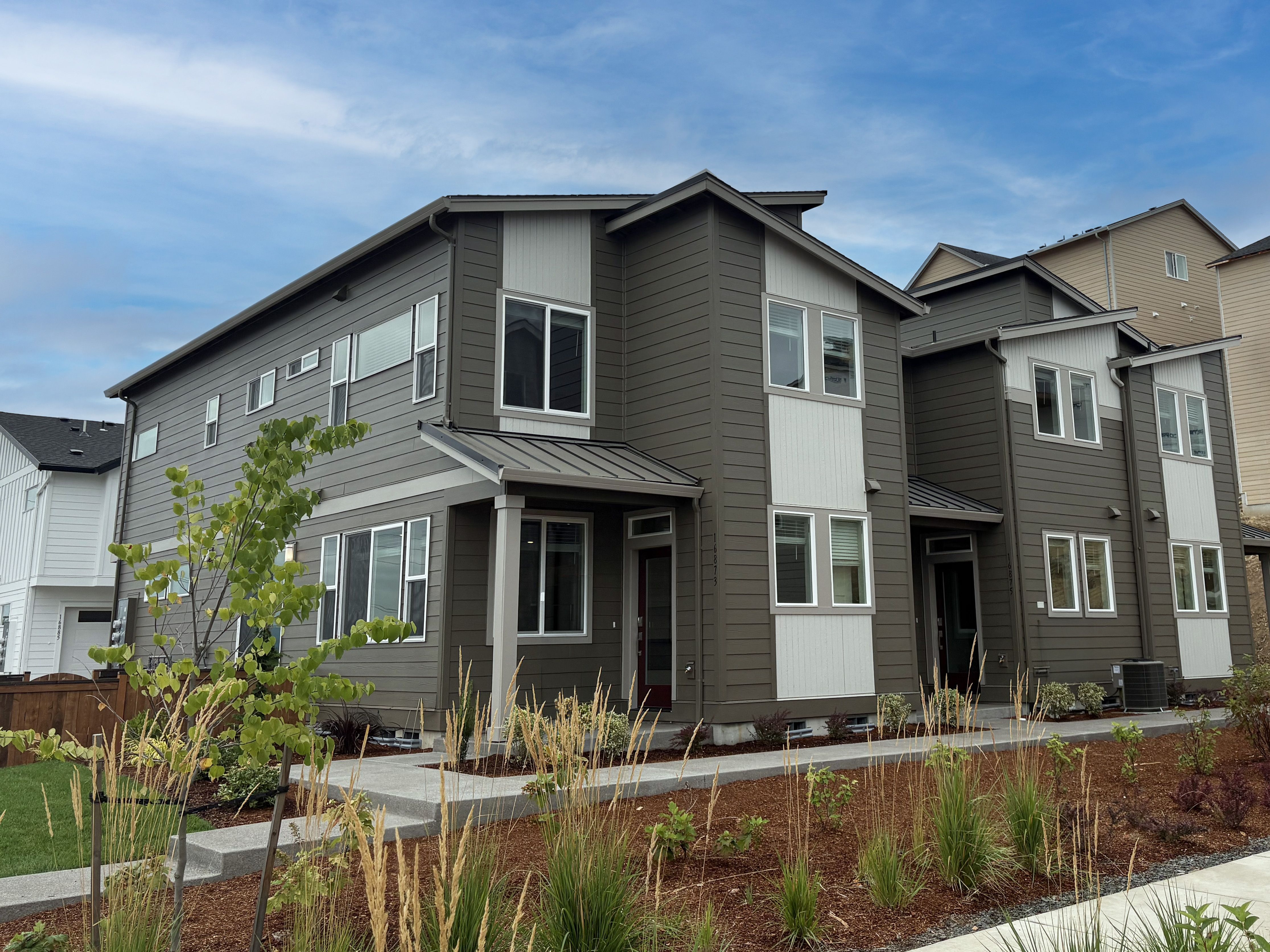 South River Terrace Pioneer QMI H S40 Exterior