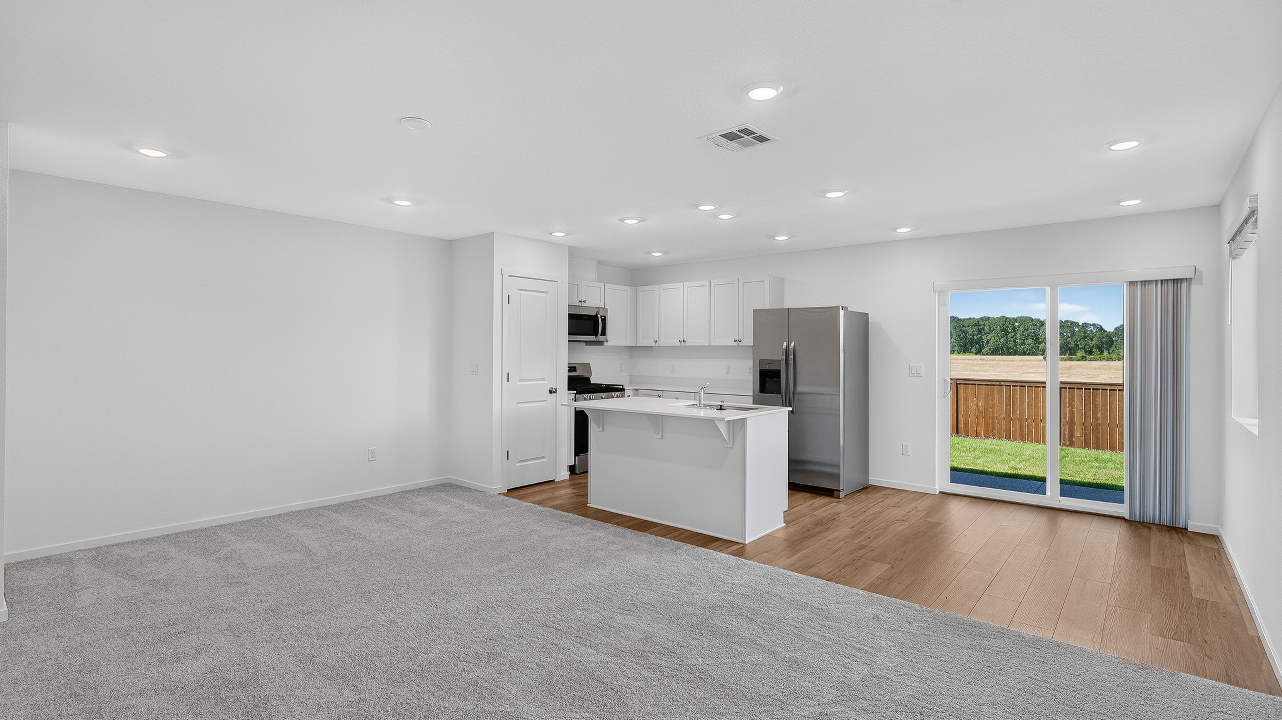 Curry Meadows Helena 8