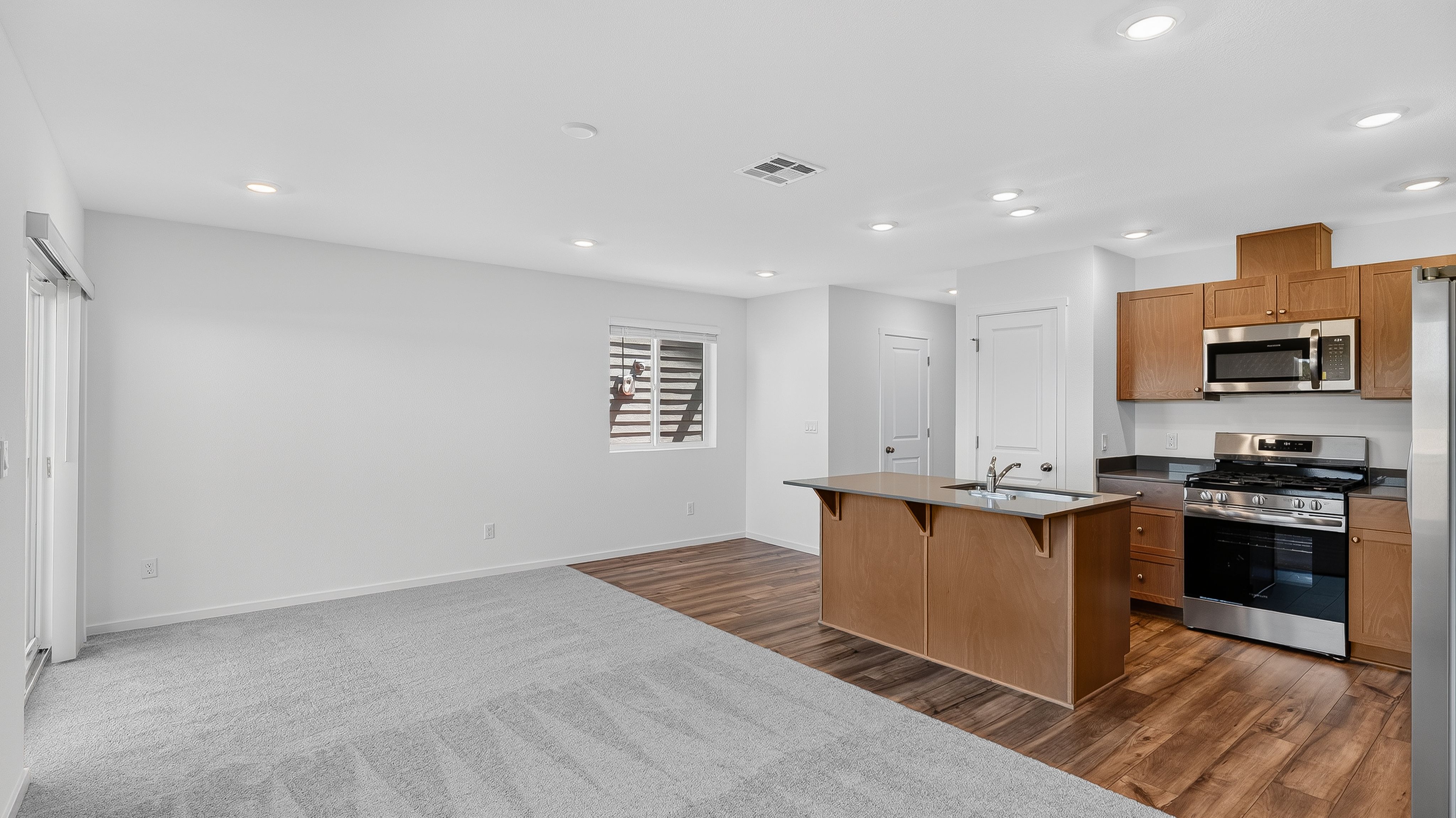 Curry Meadows Casey 6