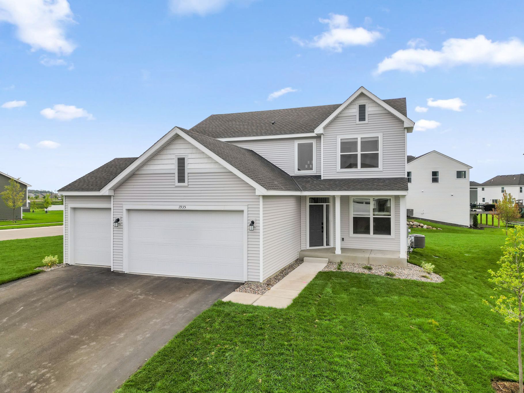 1 Timber Creek Springfield QMI H S3401 Front Yard F1