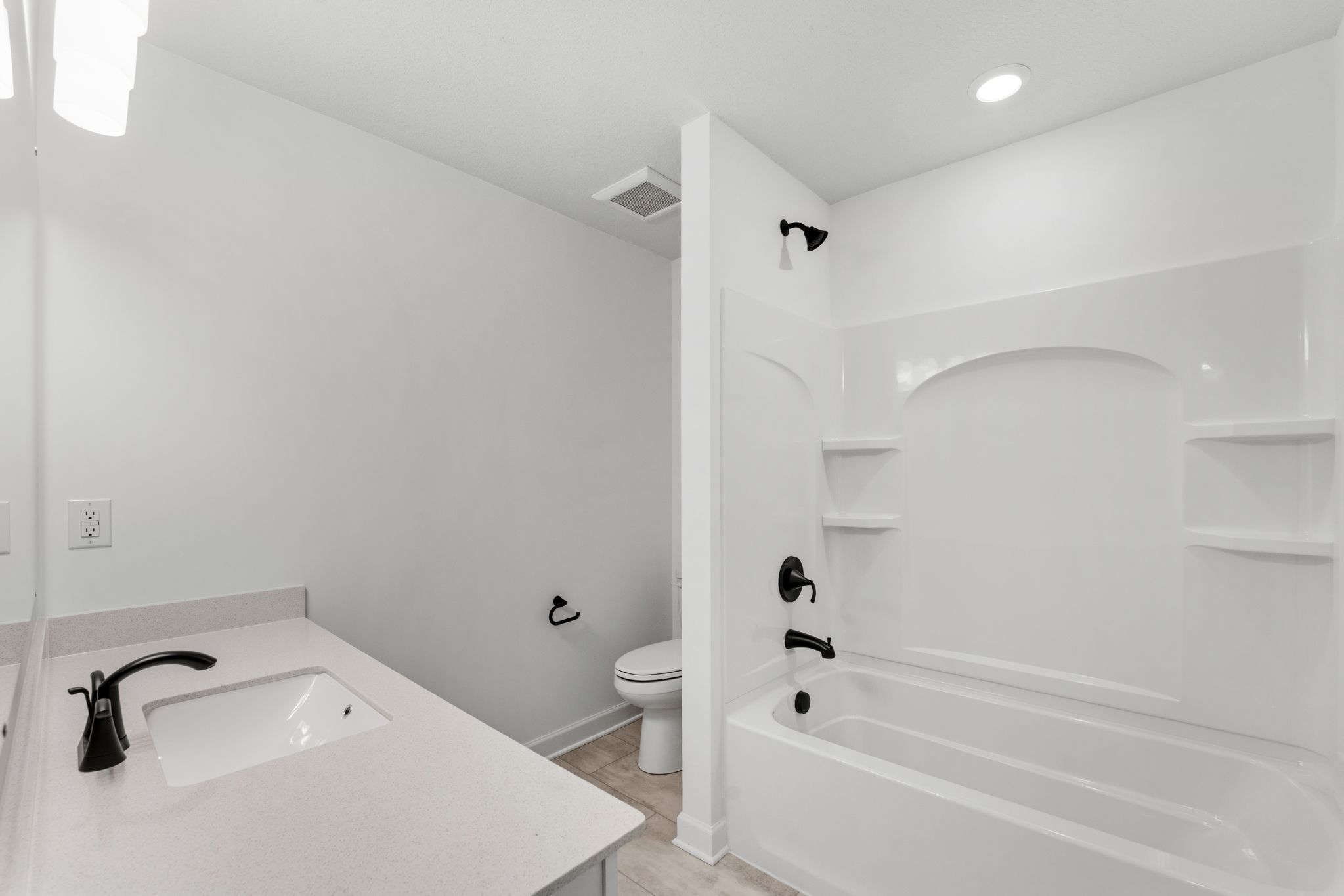 2 Timber Creek Springfield QMI H S3401 Bathroom F2