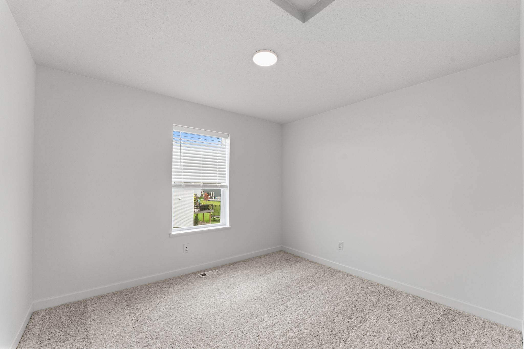 4 Timber Creek Springfield QMI H S3401 Bedroom 2of3 F2
