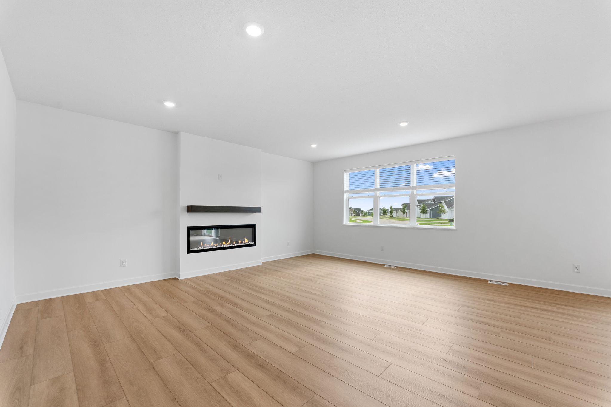 8 Timber Creek Springfield QMI H S3401 Great Room 1of4 F1