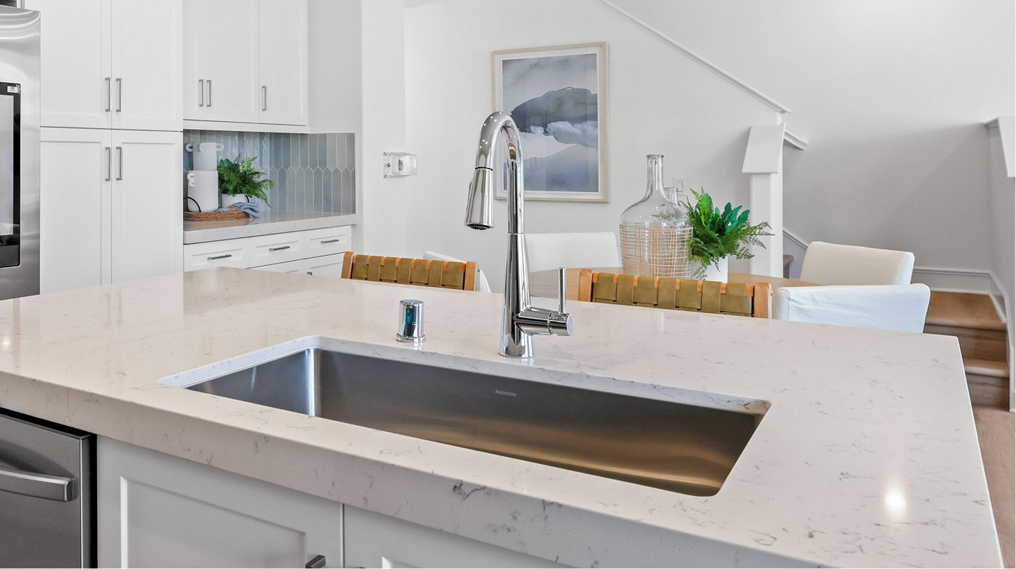 Oceanpointe Res3 Kitchen 6of10 F2