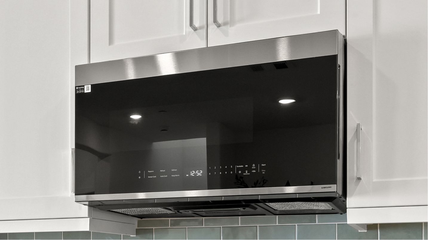 Creekside Crossing Res1 Kitchen 10of12 F1