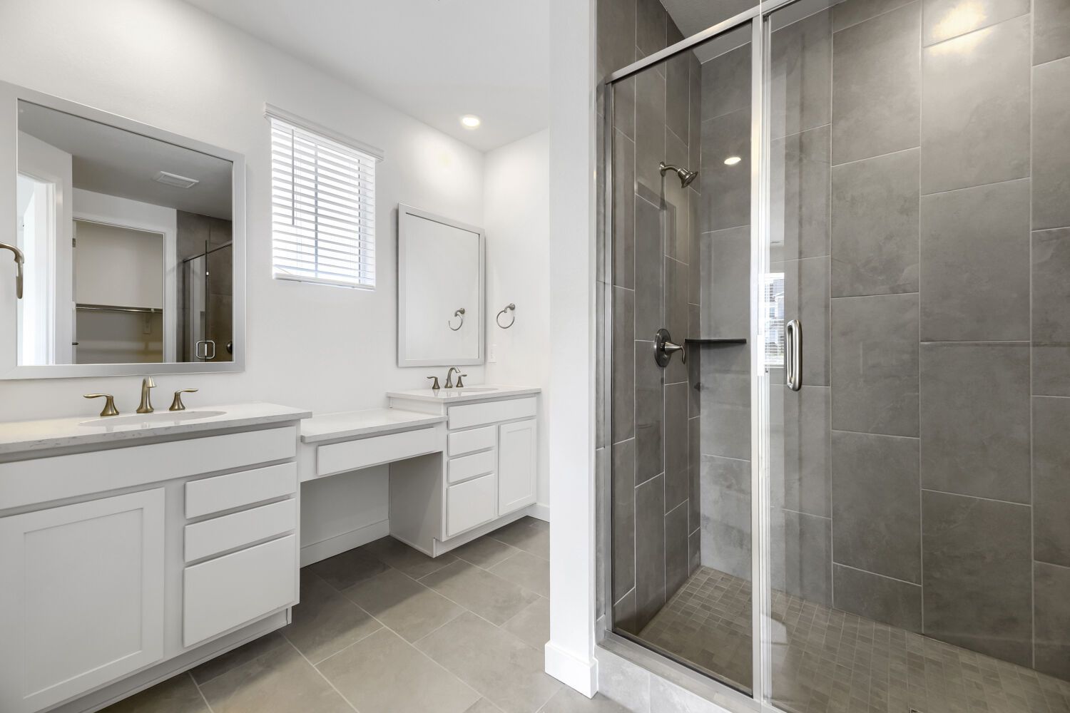 4040 Buttongrass Trl   Web Quality   008   08 Primary Bathroom