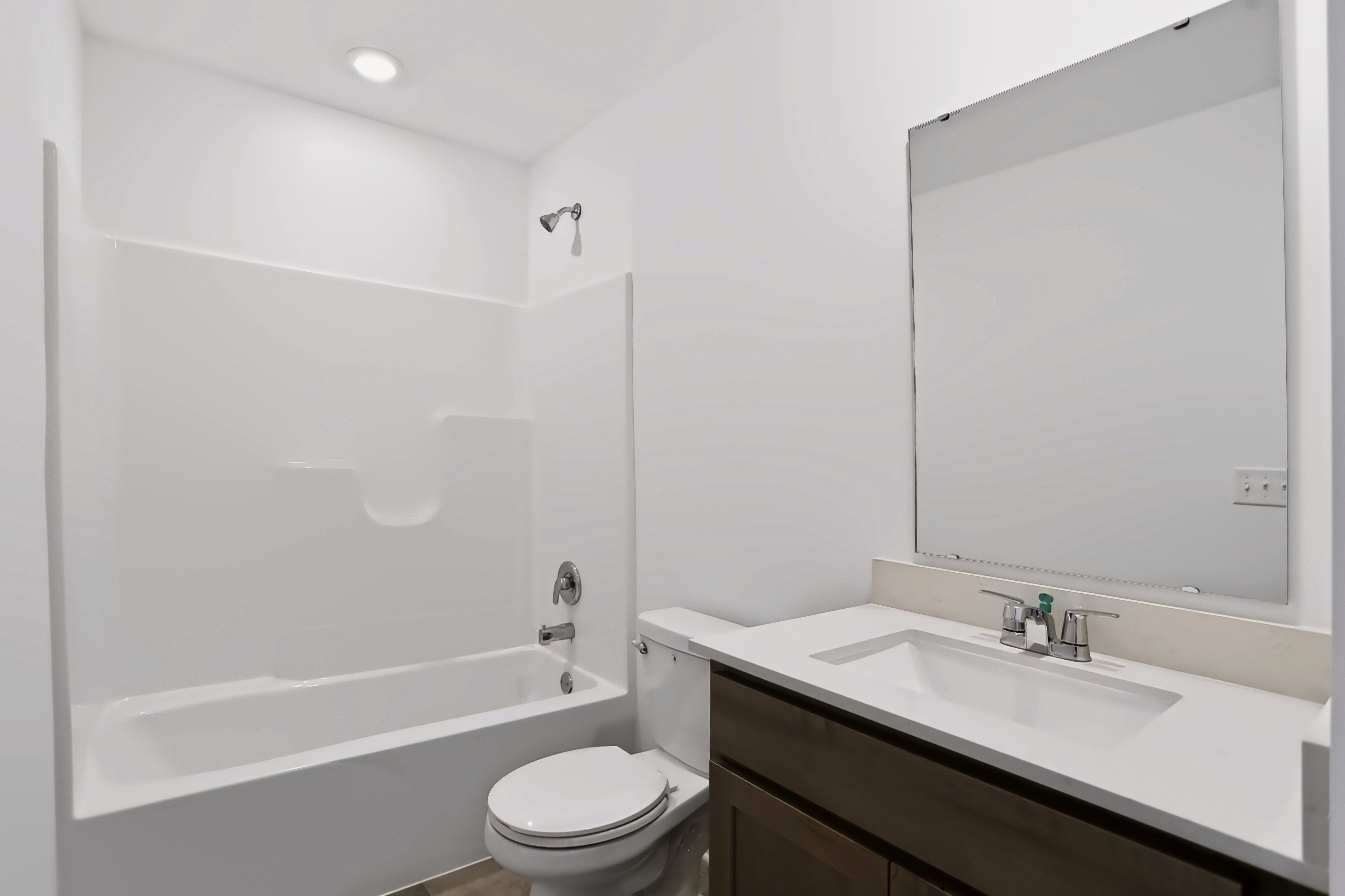 13 077 A8762 HDR