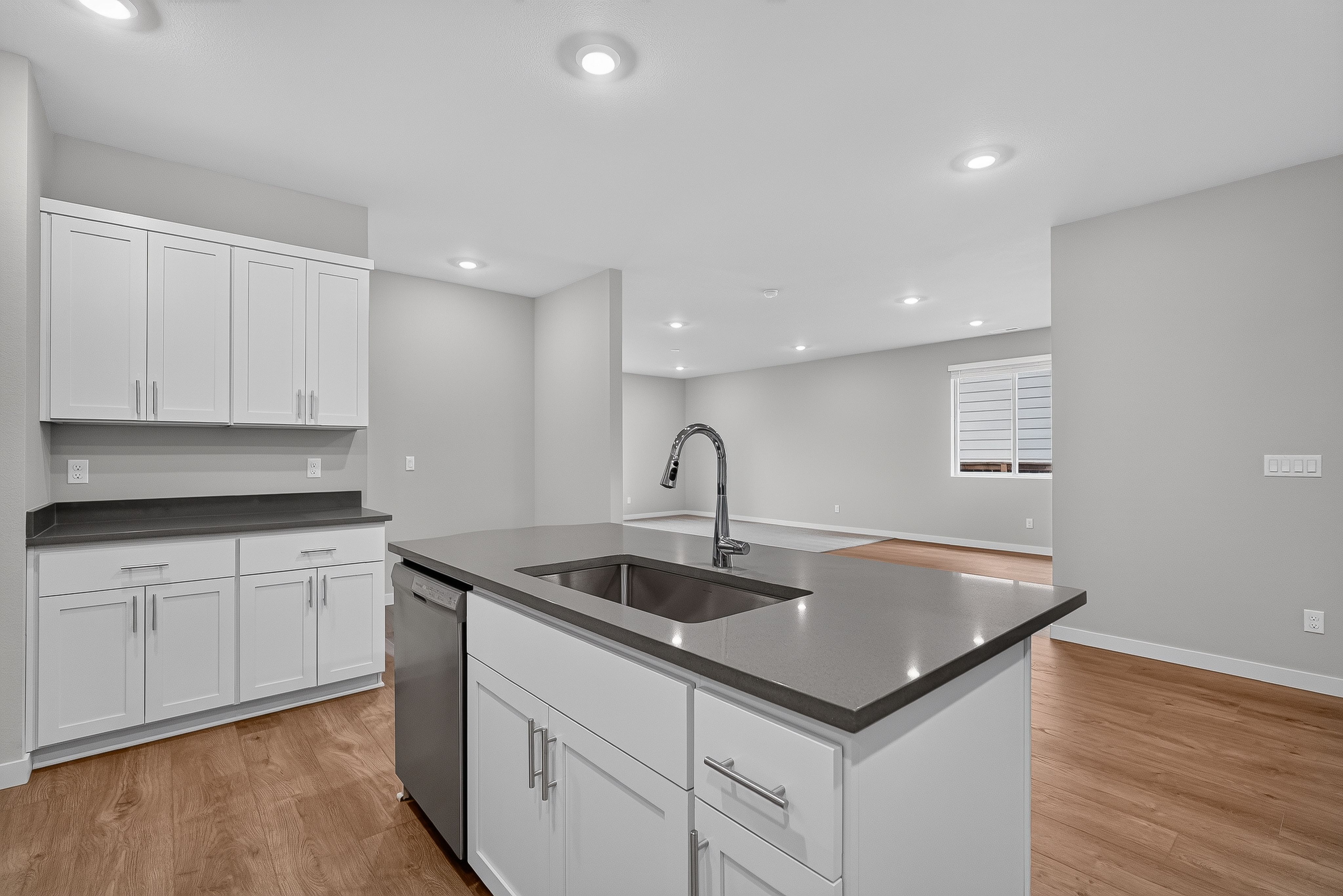 South River Terrace Ashley 17