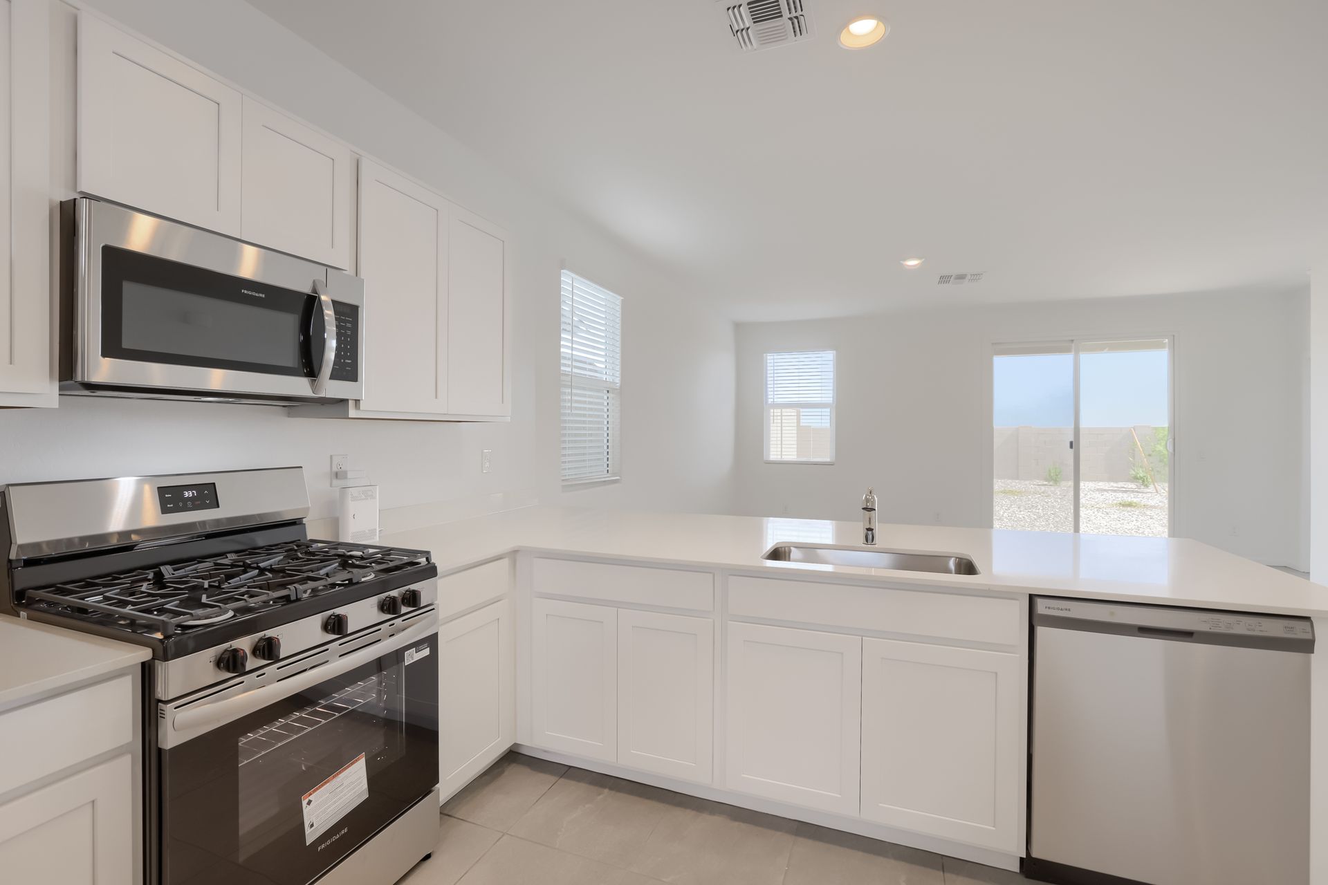 30277 W Wild Hazel Dr   Print Quality   005   05 Kitchen