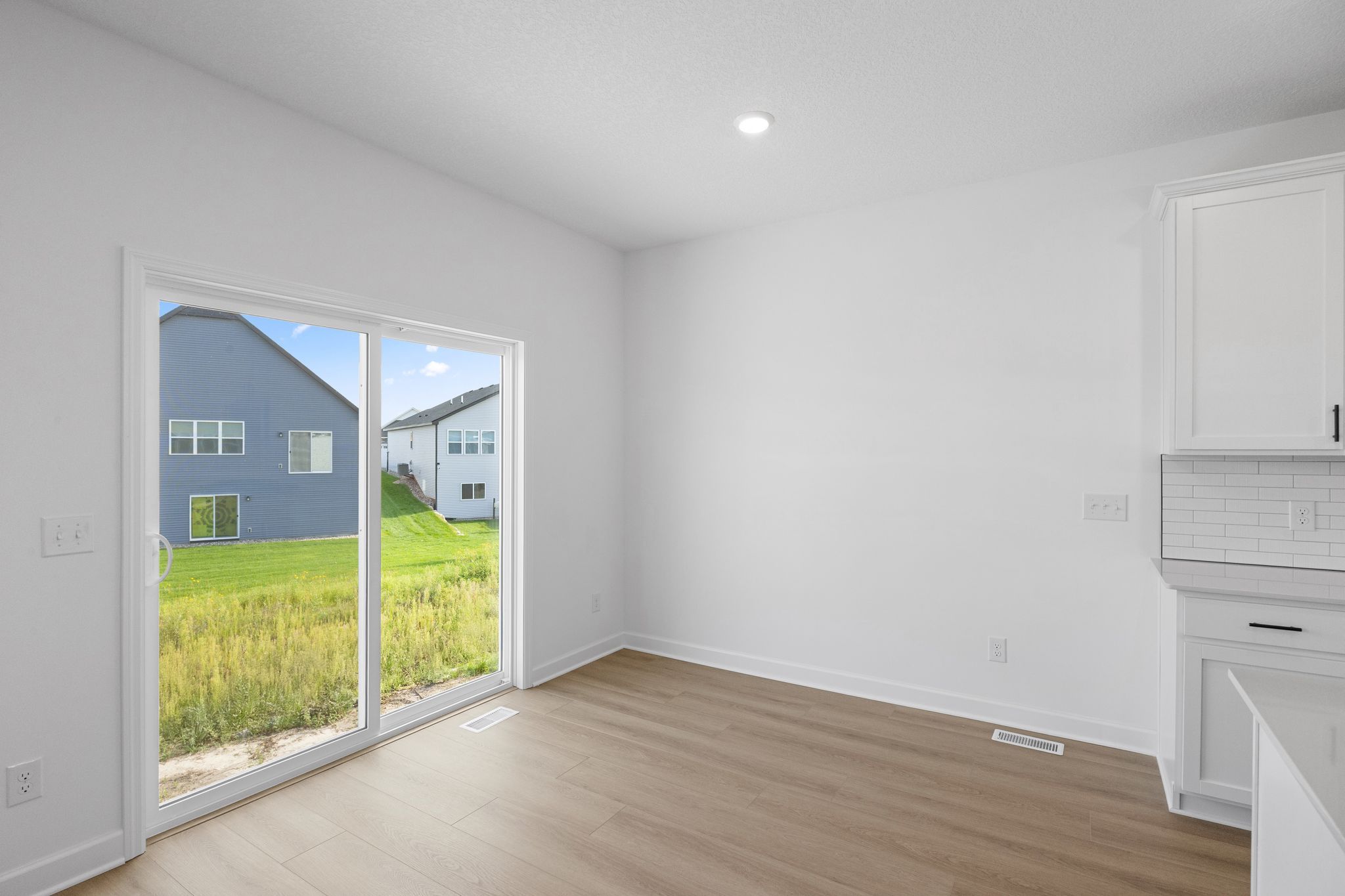 6 Lexington Waters Salem QMI H S22222543120 Dining Room F1