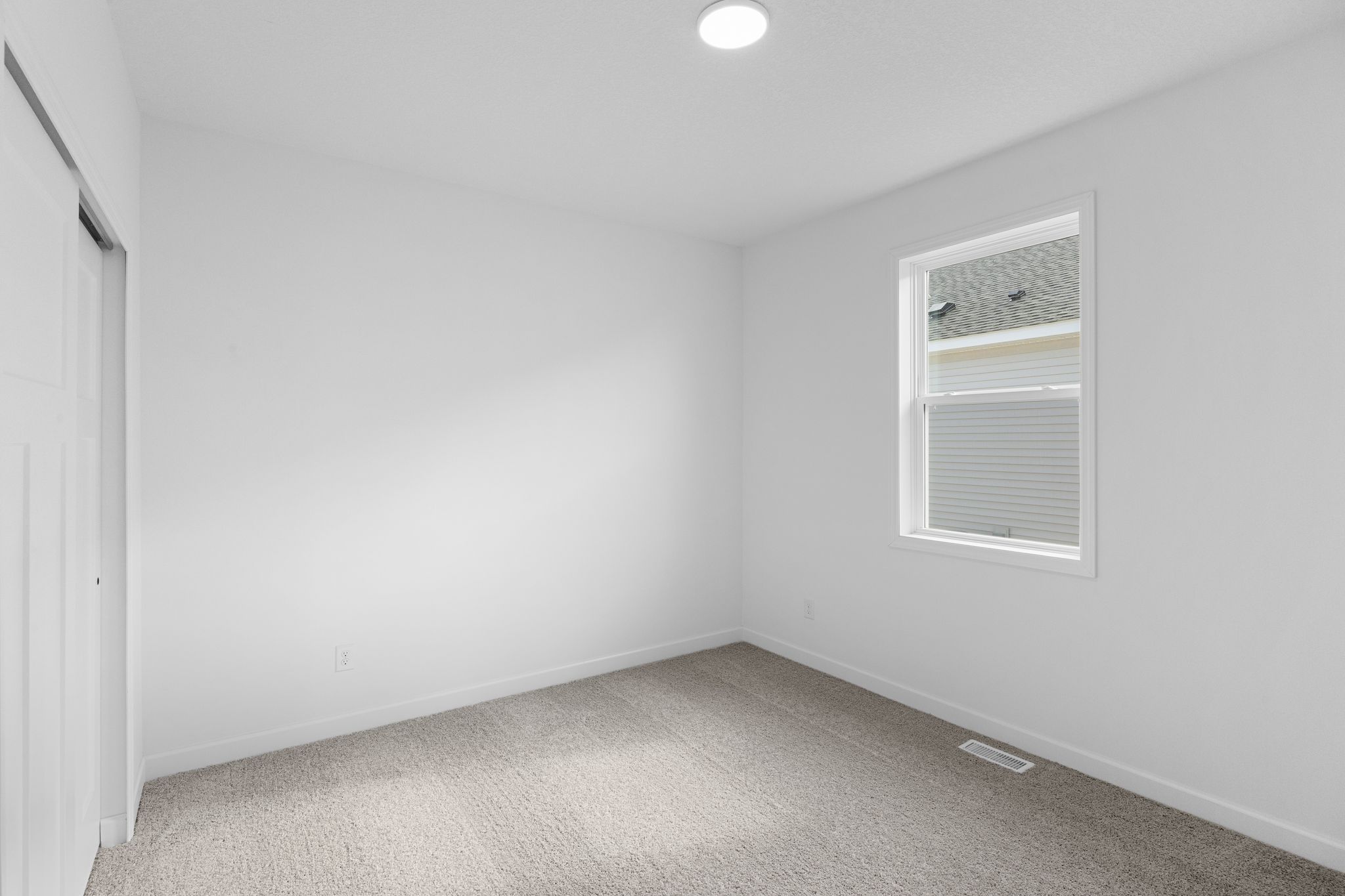 5 Lexington Waters Salem QMI H S22222543120 Bedroom 3of3 F1