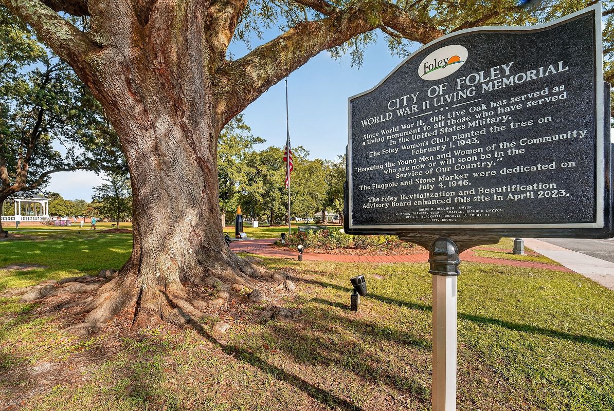 Foley Downtown War Memorial