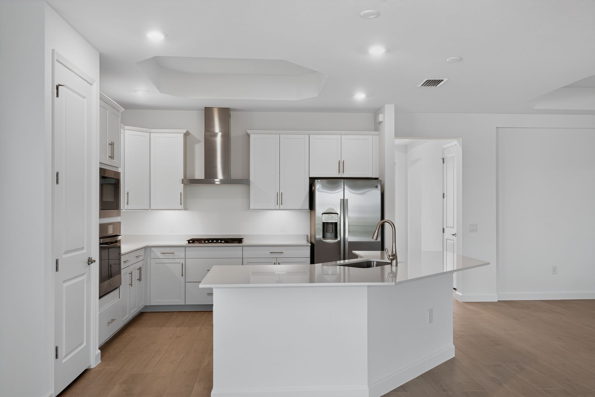 13 15398 Grn Acrs Ave Kitchen 0191
