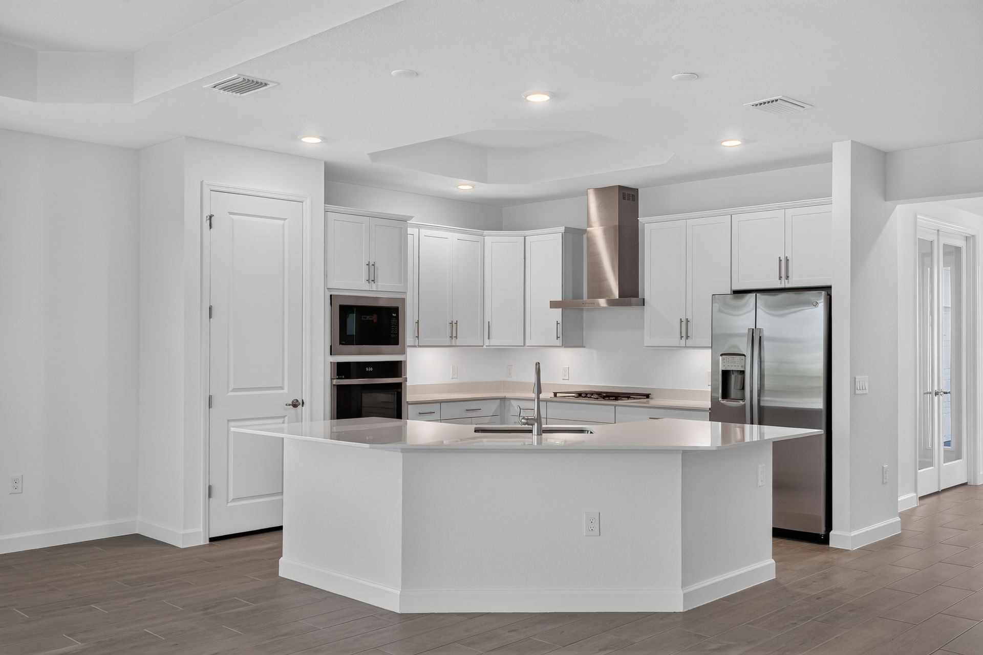 12 15398 Grn Acrs Ave Kitchen 0182