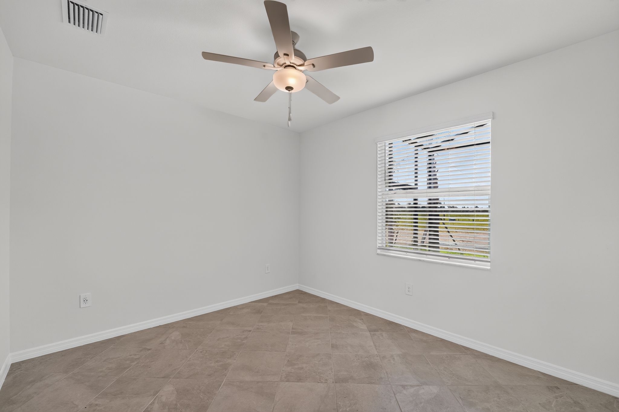 17 14623 Ballast Wy Bedroom 0368