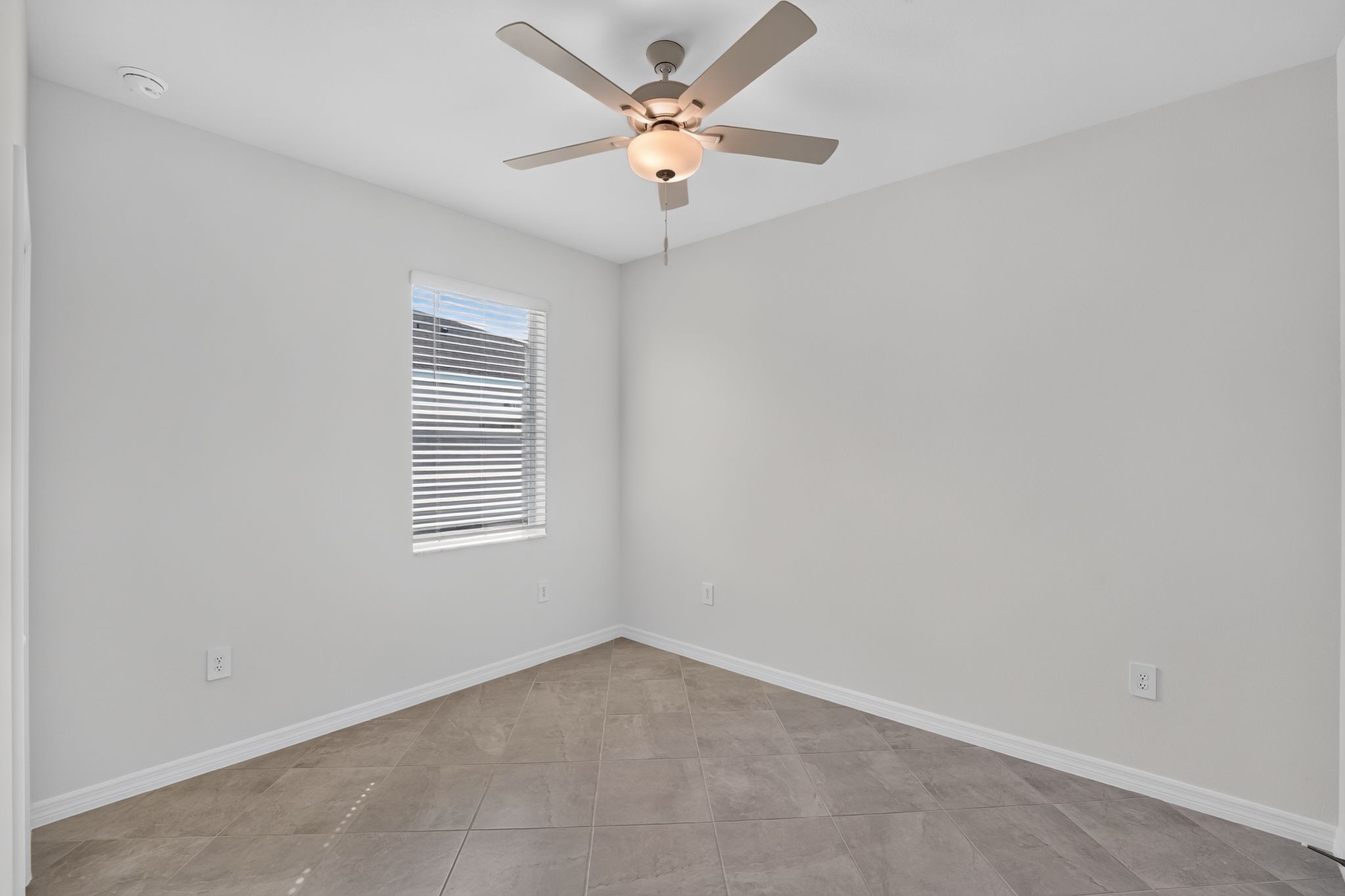 18 14623 Ballast Wy Bedroom 0350