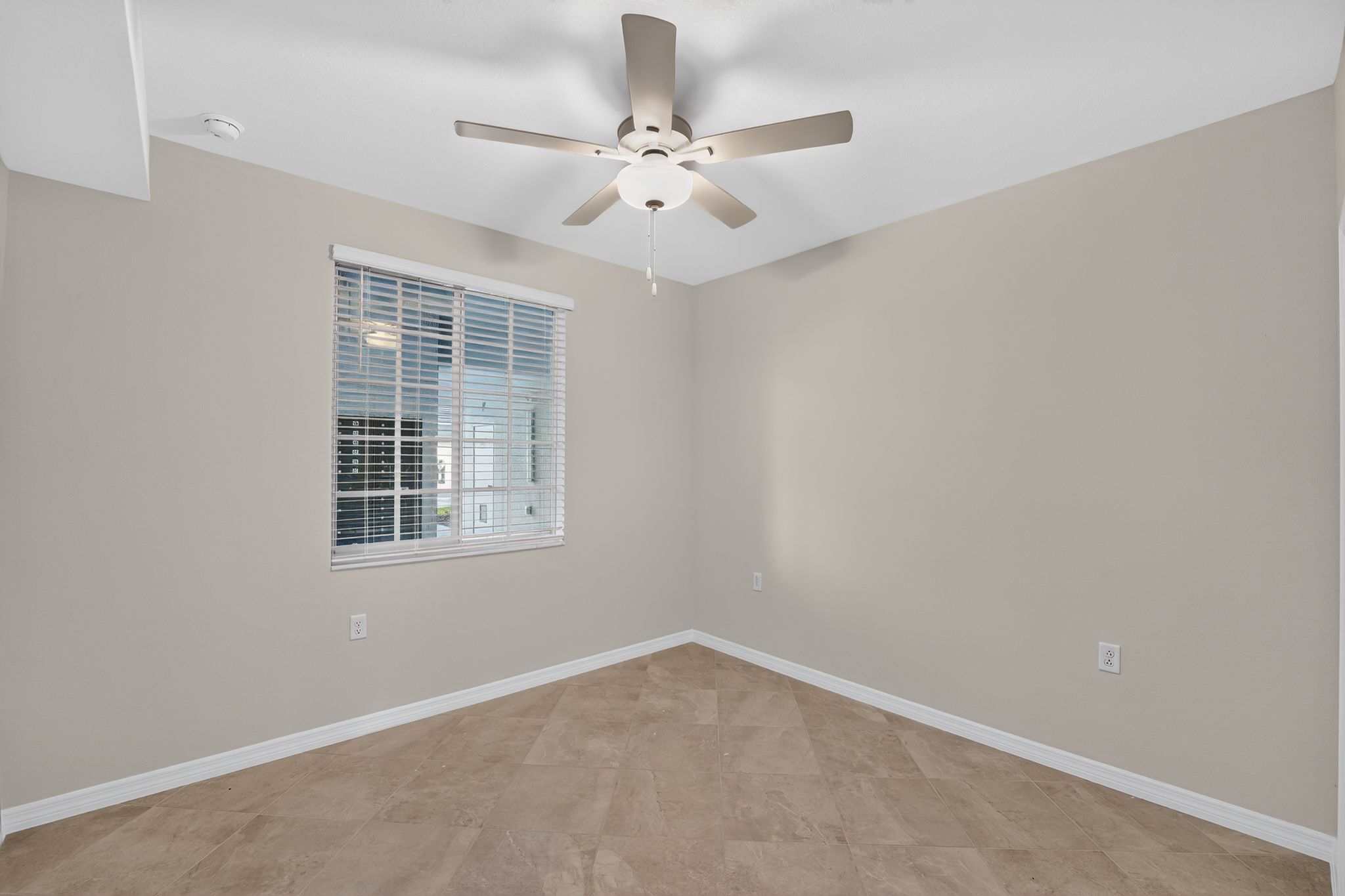 14 15835 Grn Acrs Ave 3315 Bedroom 0125