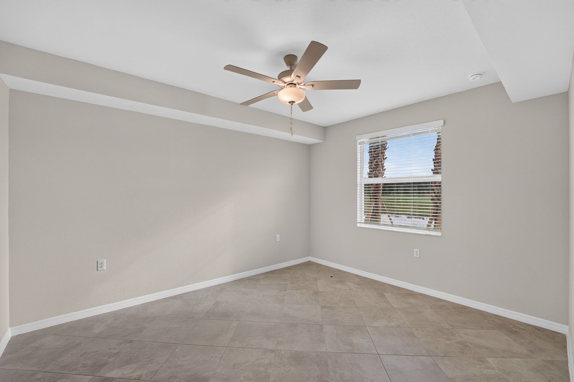 12 15835 Grn Acrs Ave 3315 Bedroom 0083