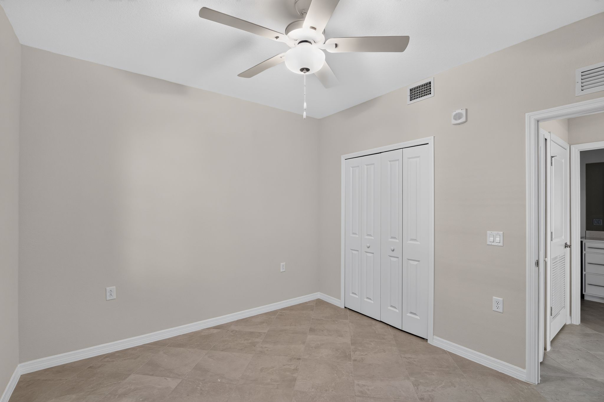 13 15835 Grn Acrs Ave 3315 Bedroom 0128