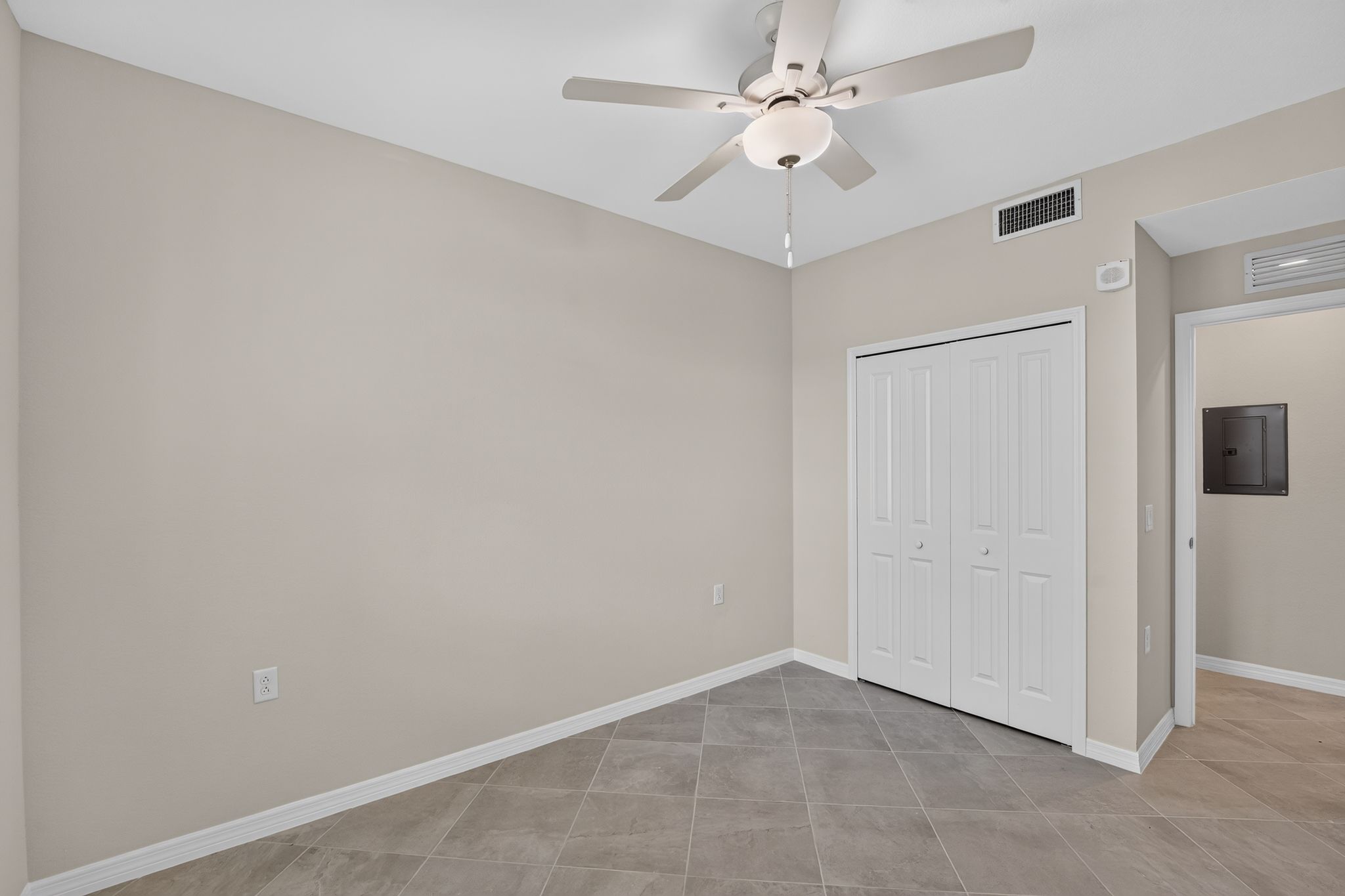 17 15835 Grn Acrs Ave 3316 Bedroom 0789