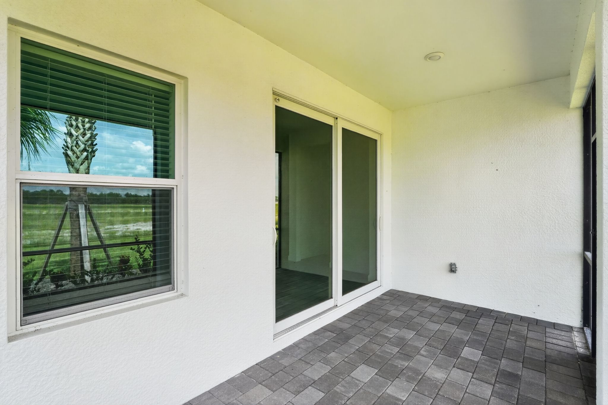 03 14815 Bluewater Rd Exterior 0447