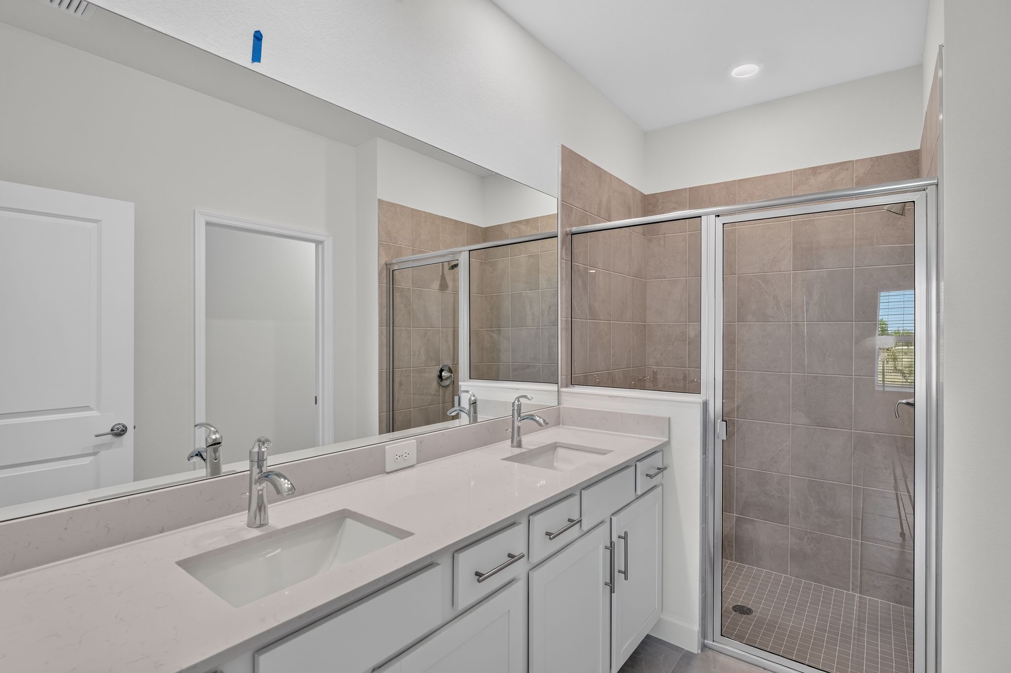 20 14783 Bluewater Rd Bathroom 0259