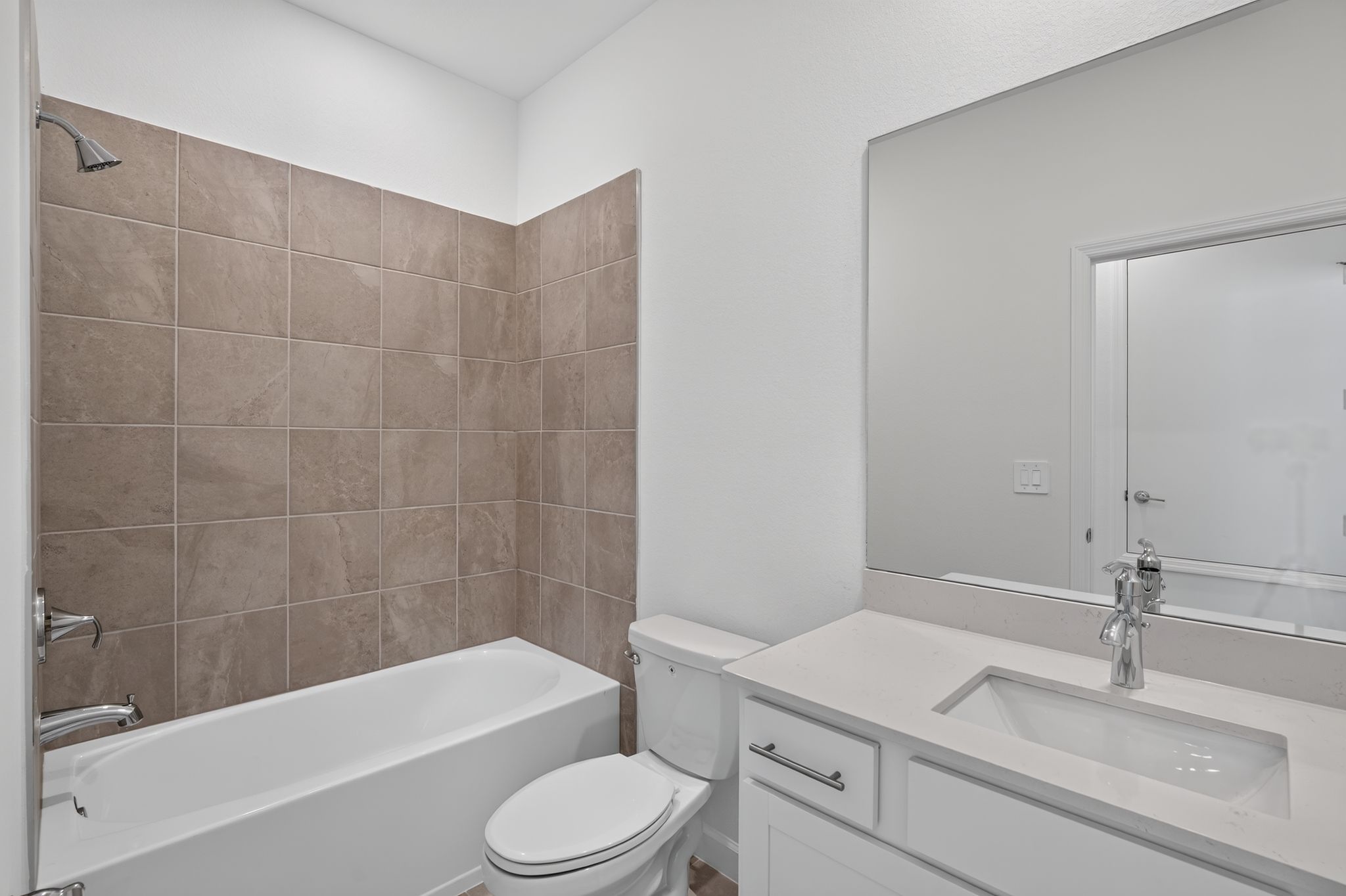22 14783 Bluewater Rd Bathroom 0214