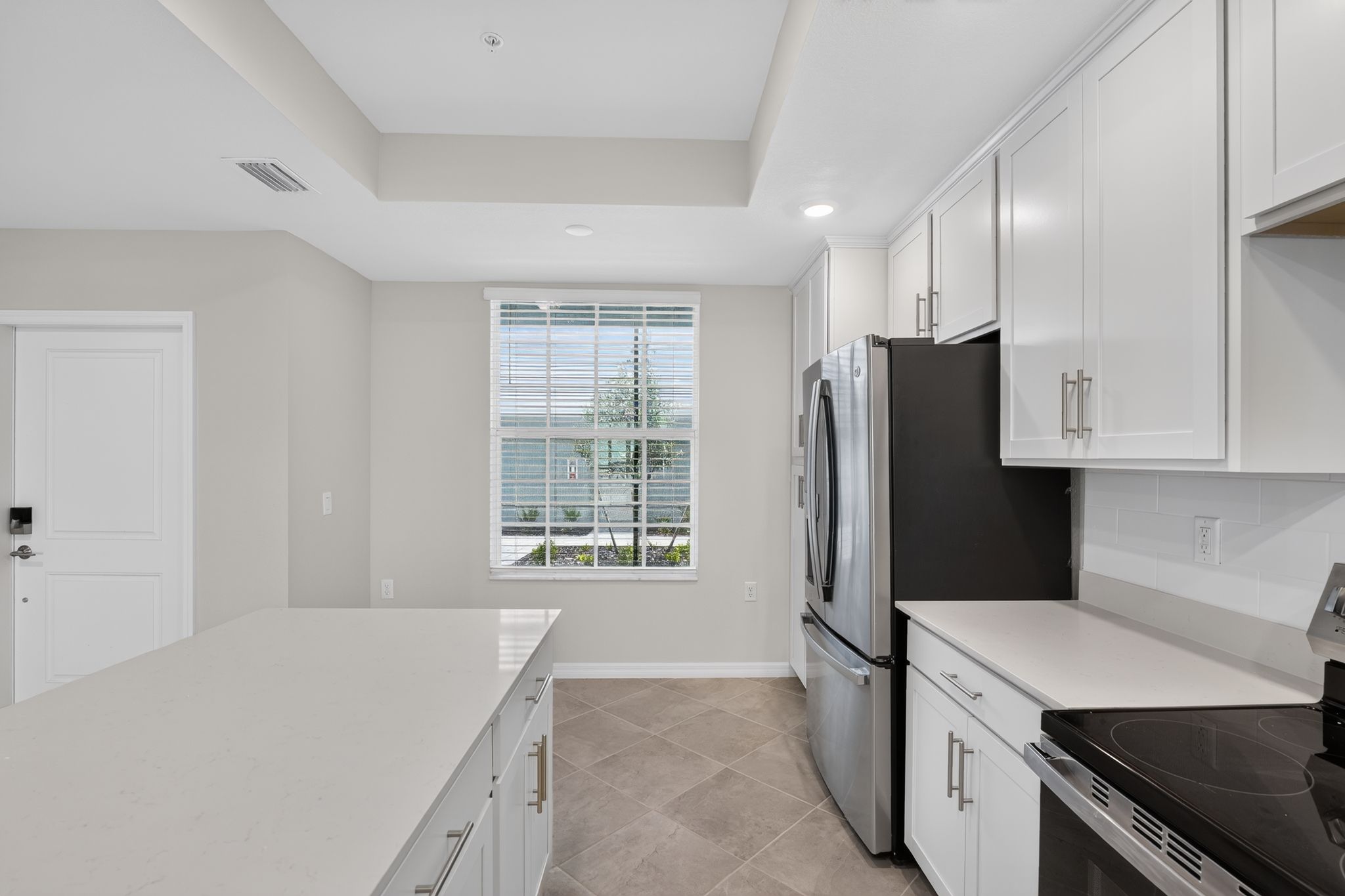 11 15465 Grn Acrs Ave 2518 Kitchen 0716
