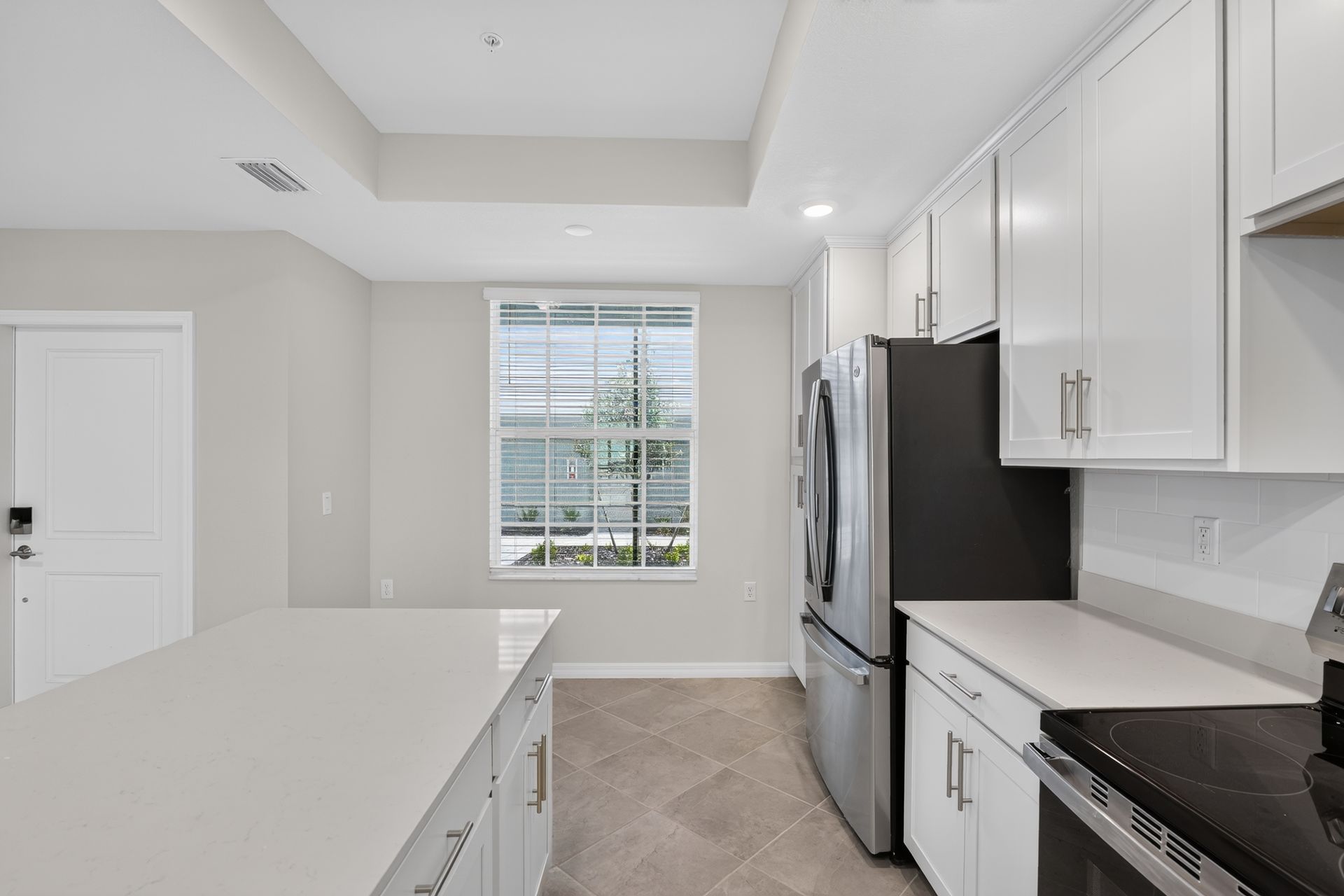 11 15465 Grn Acrs Ave 2518 Kitchen 0716