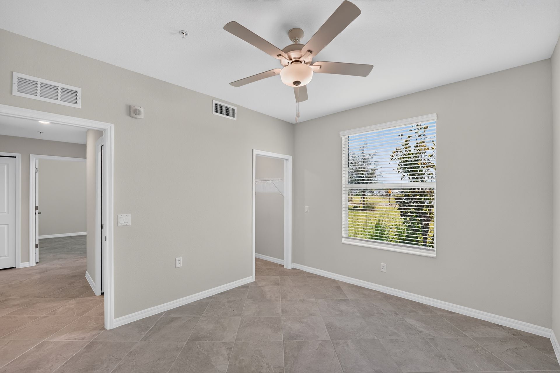13 15465 Grn Acrs Ave 2518 Bedroom 0734