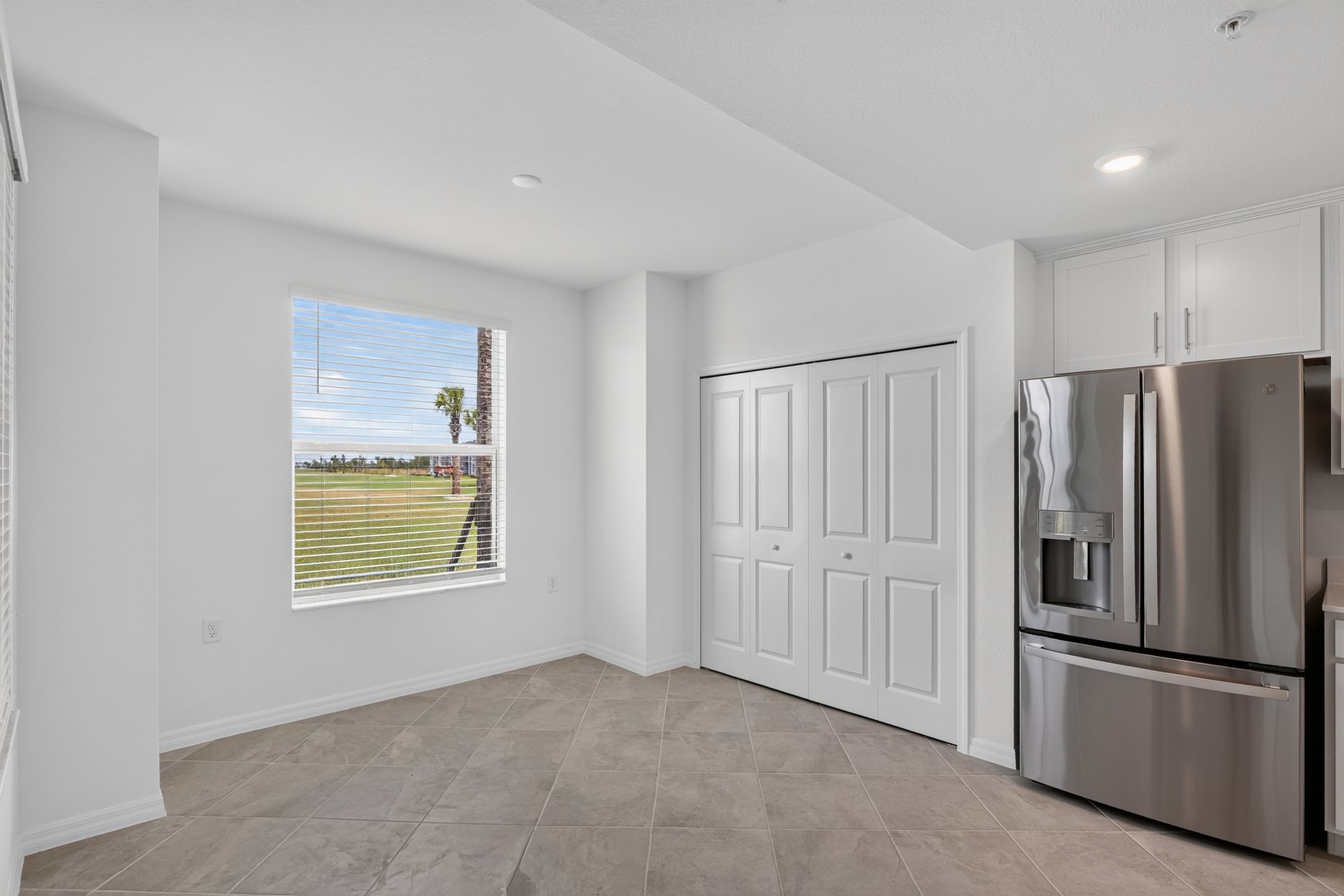 15 15465 Grn Acrs Ave 2513 Dining room 0686