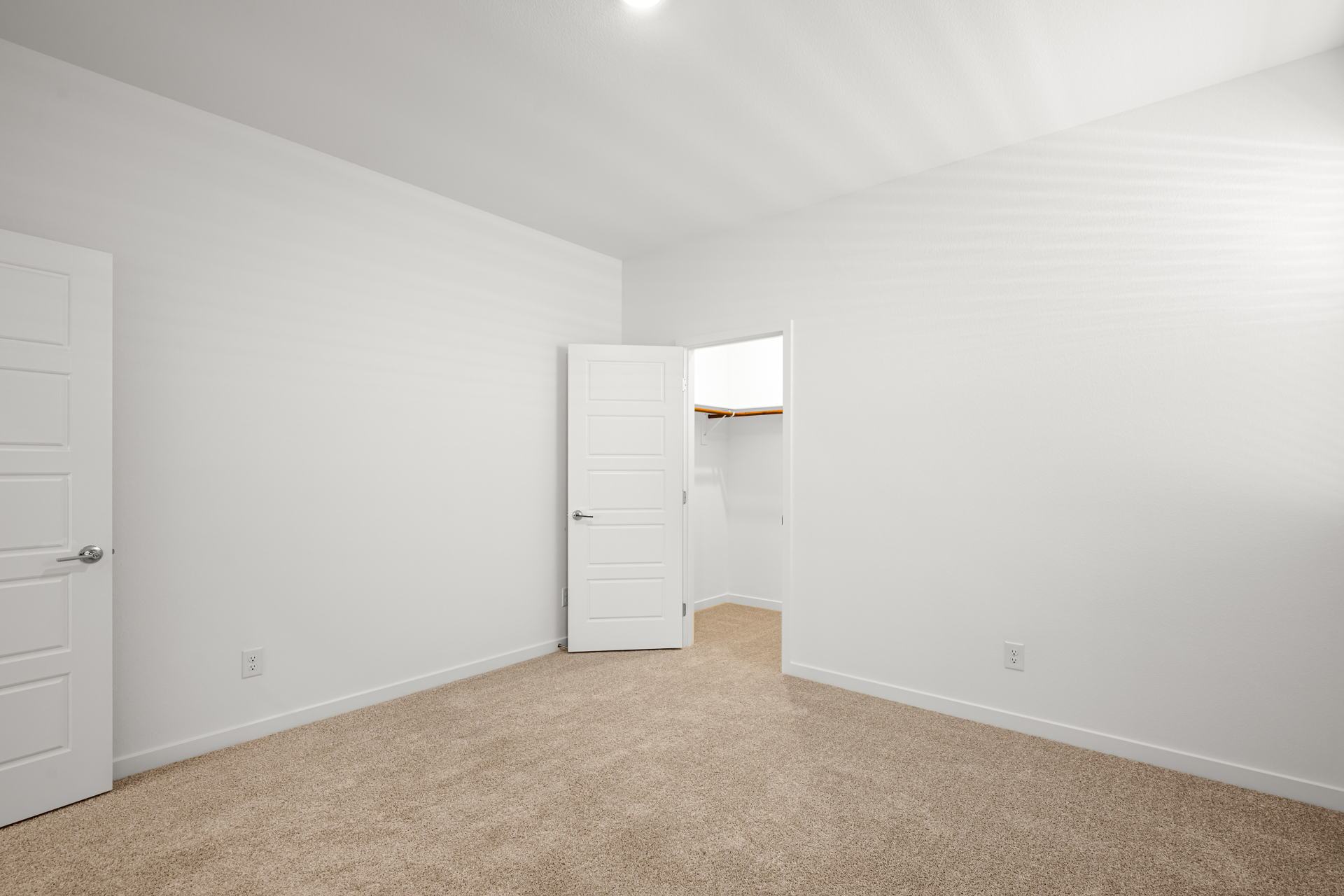 Lennar1429 Bianca Falls Drive07