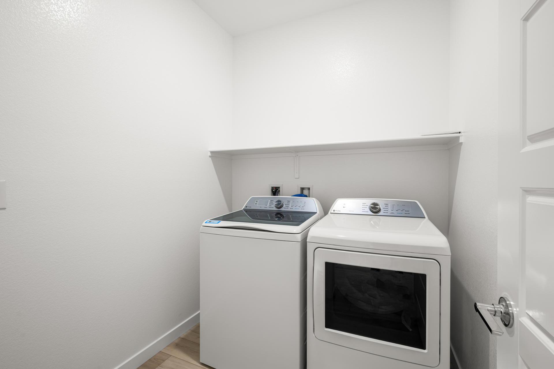 Lennar1429 Bianca Falls Drive10