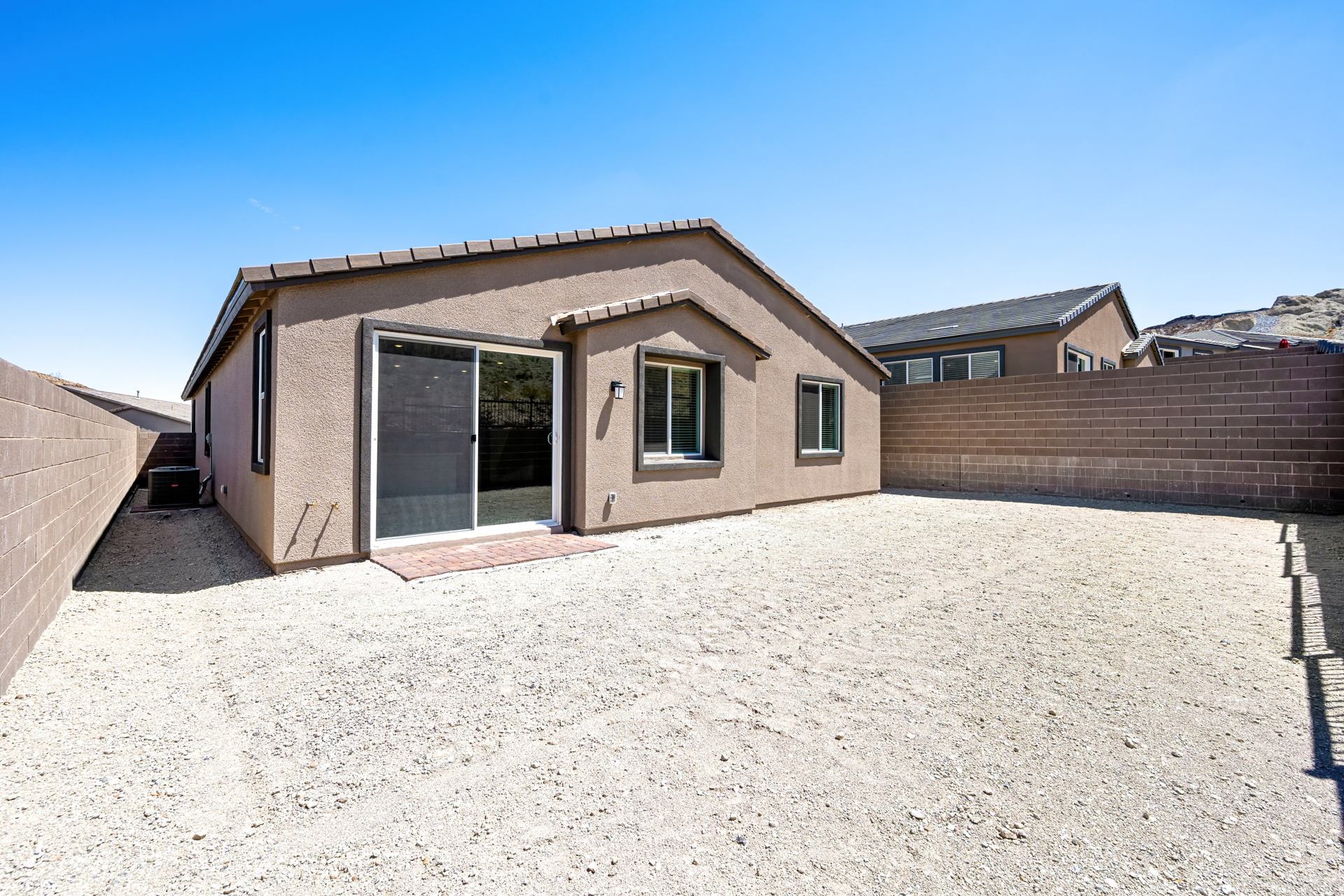 Lennar1429 Bianca Falls Drive25