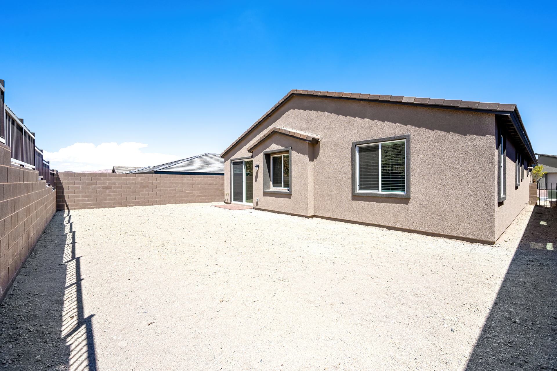 Lennar1429 Bianca Falls Drive26